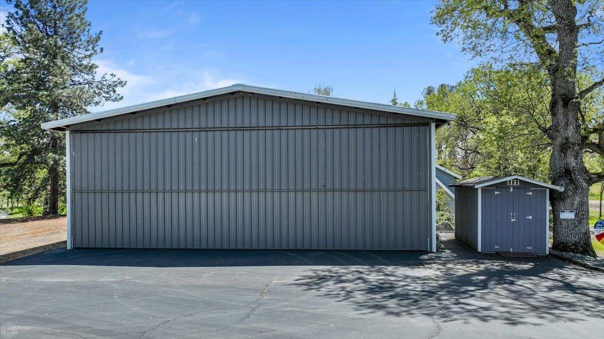 Groveland, CA 95321,20944 Woodside