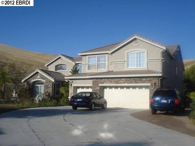 Antioch, CA 94531,5235 HUNSAKER CT