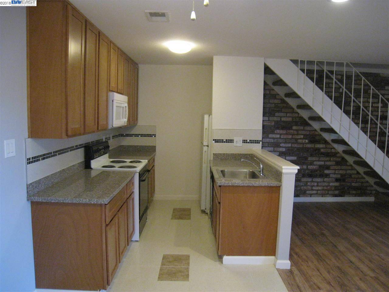 Antioch, CA 94509,2305 Peppertree Way #2