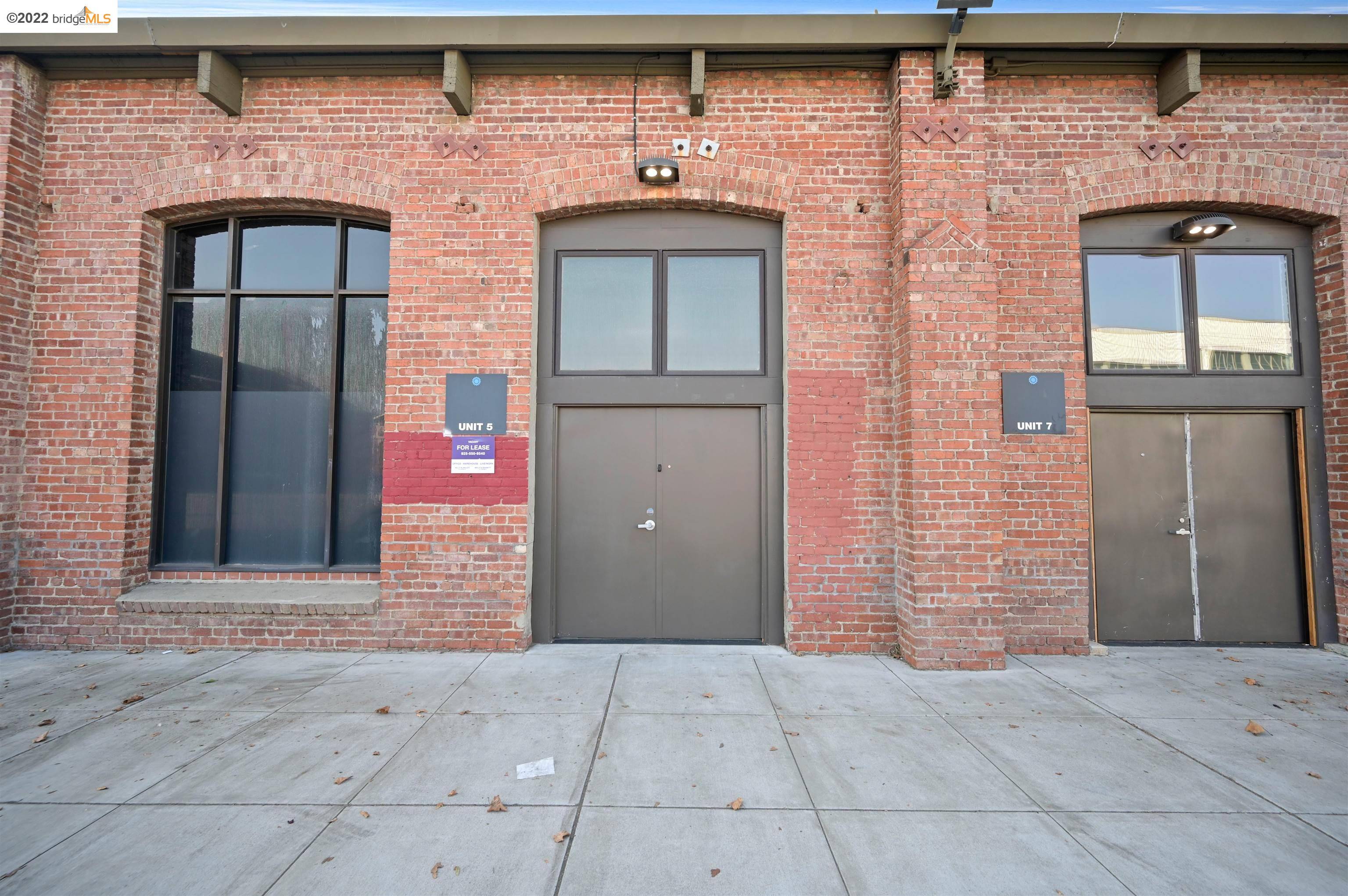 Oakland, CA 94606,1035 22nd Avenue, #5
