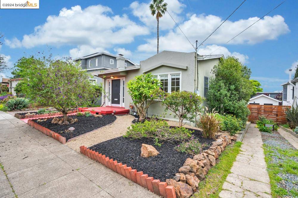 Oakland, CA 94602,3033 California