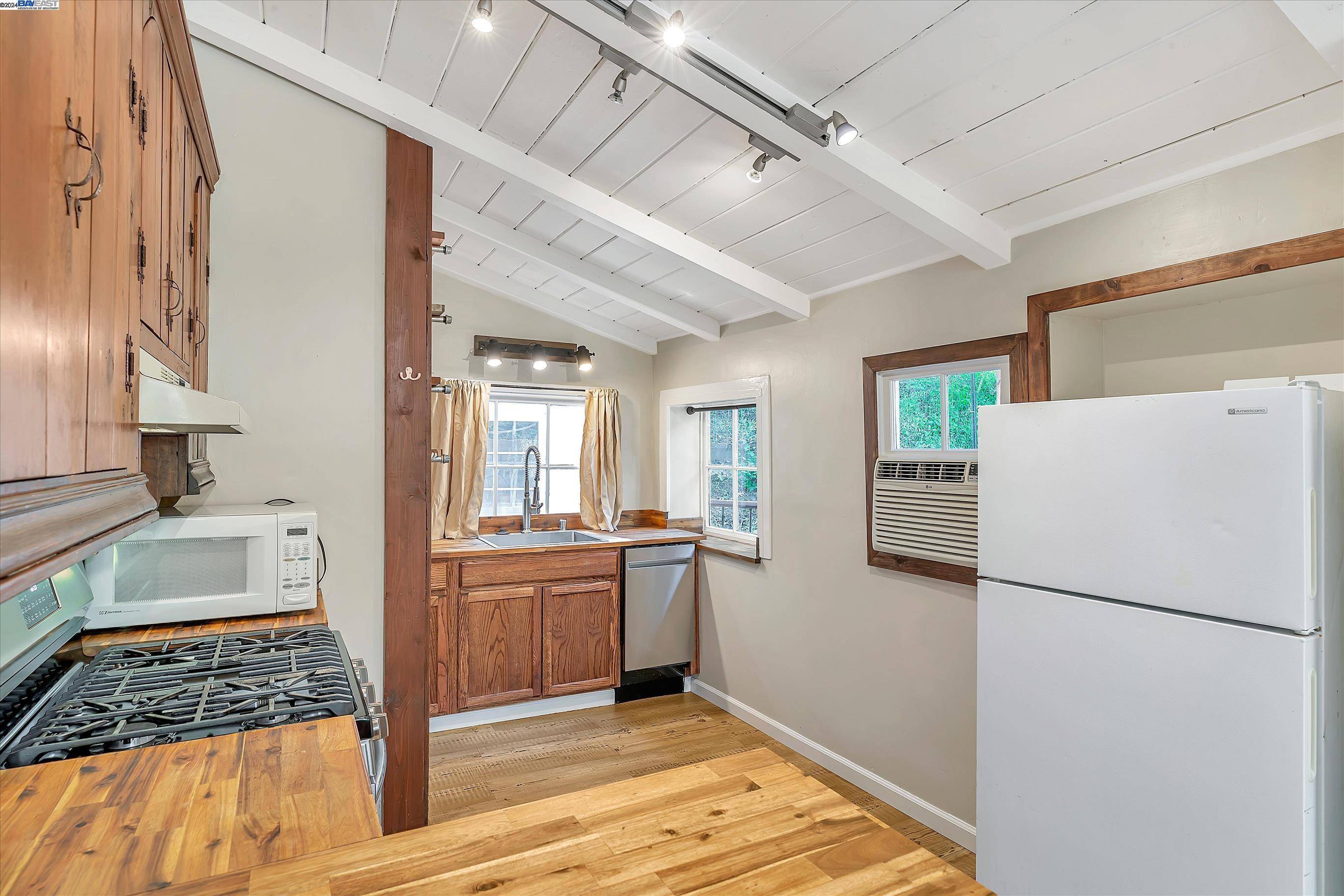 Sunol, CA 94586,12062 Glenora Way