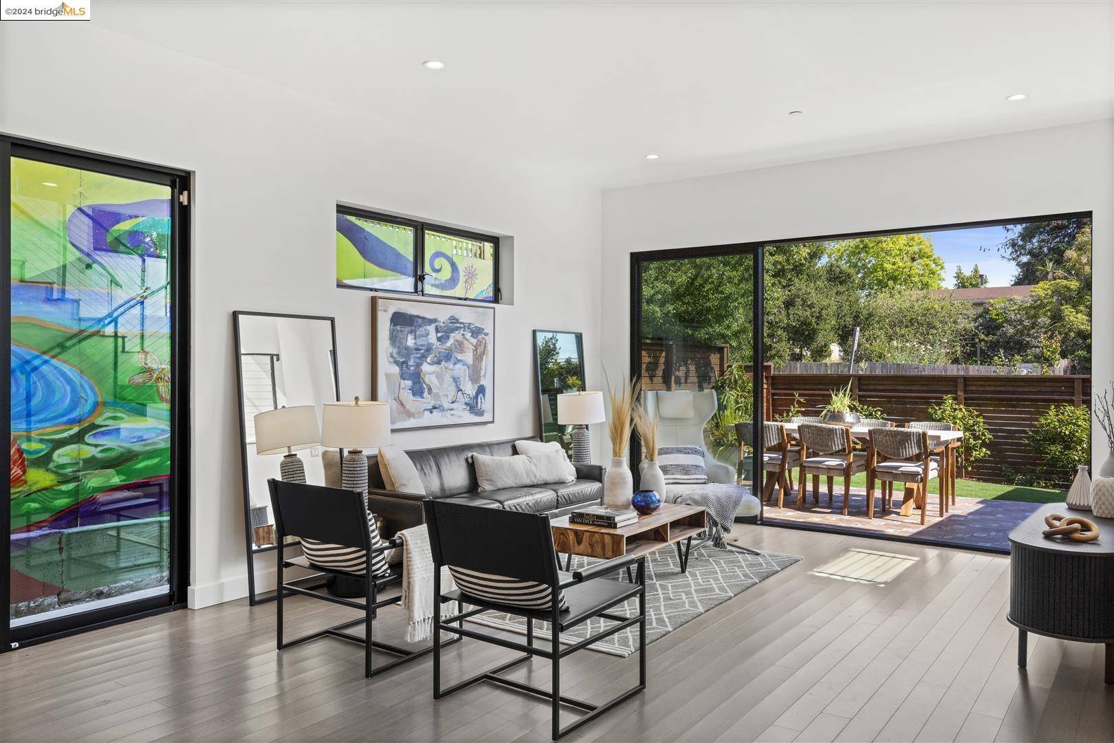 Berkeley, CA 94703,1817B Carleton St