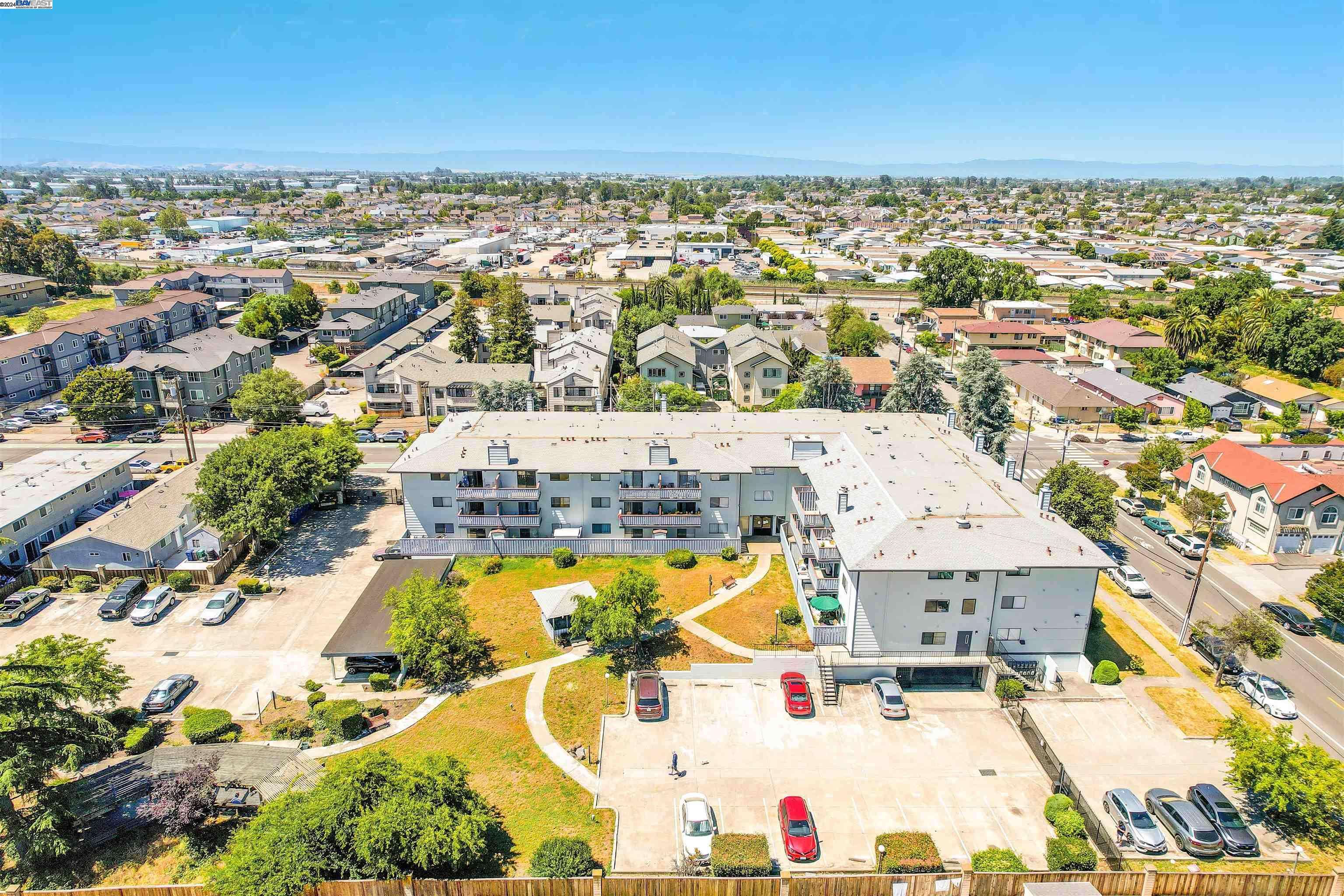 Hayward, CA 94544,325 Valle Vista Ave #314