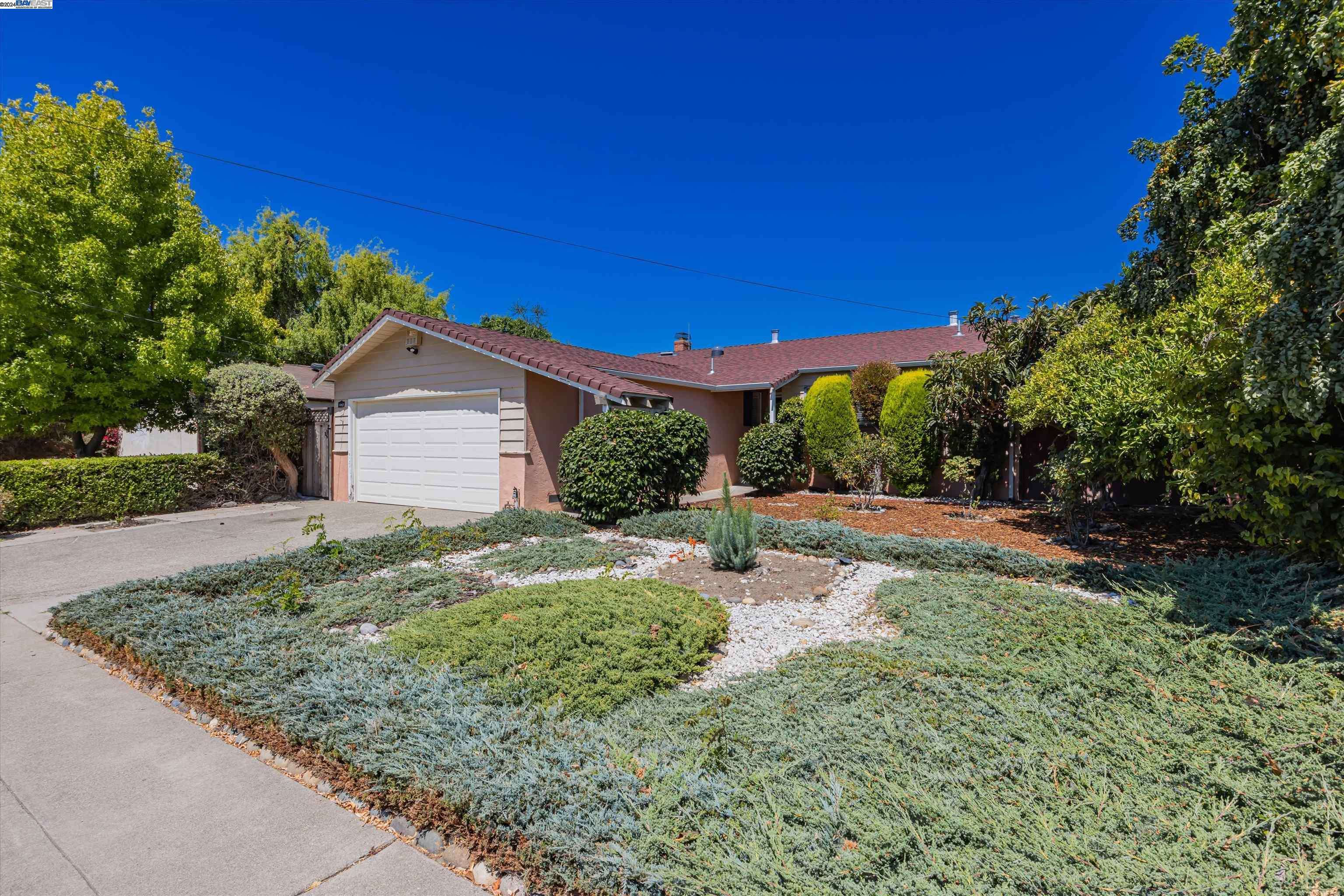 San Leandro, CA 94579,1943 Vining Dr