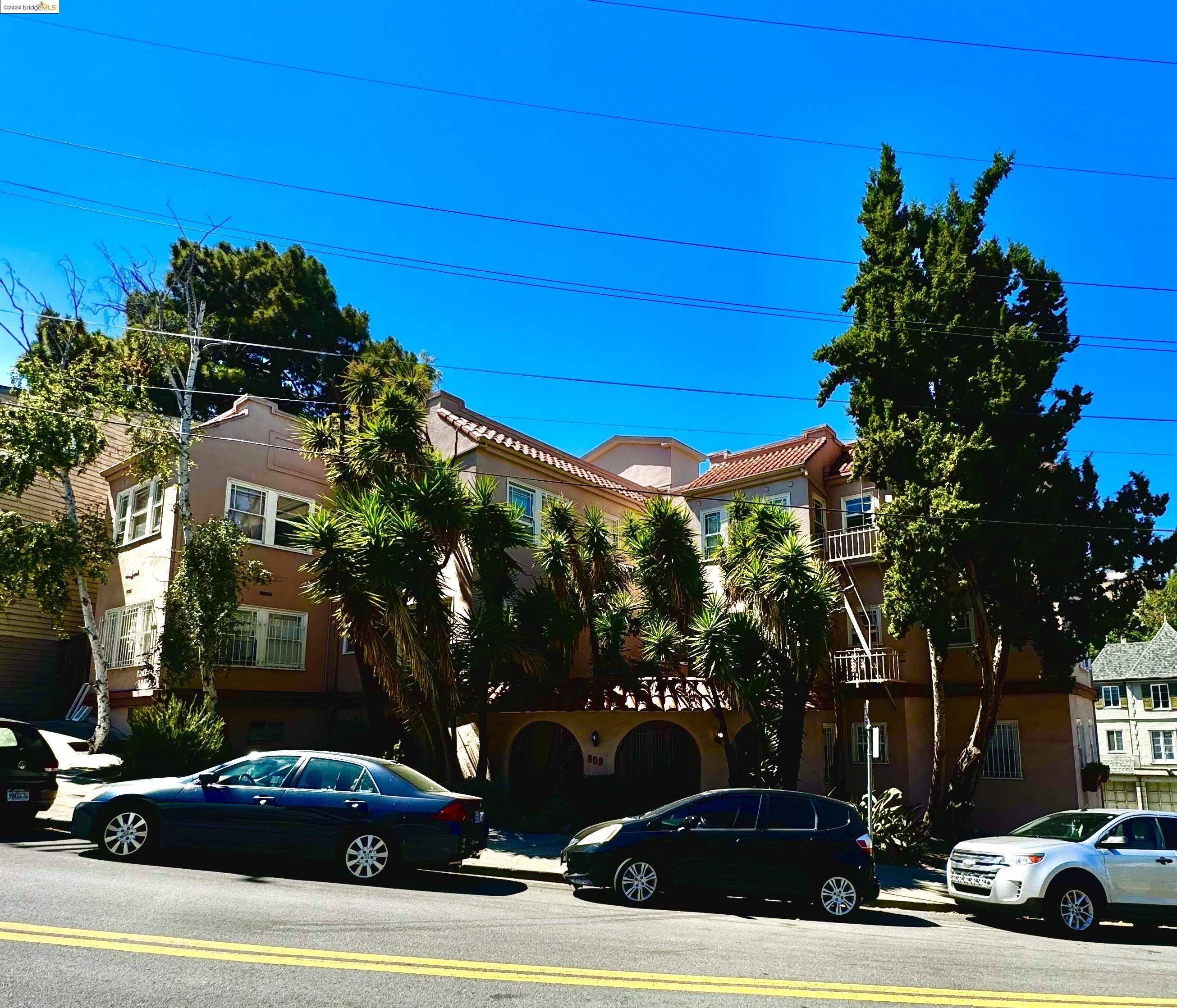 Oakland, CA 94610,809 E 28th St