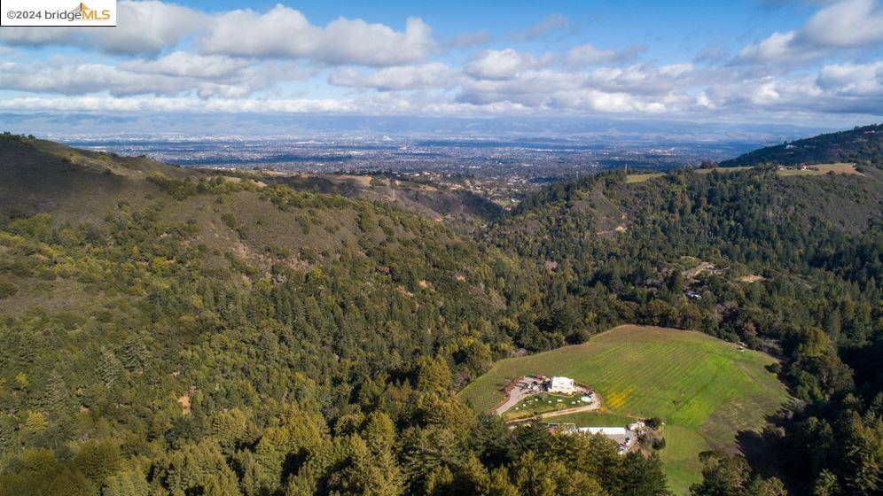 Saratoga, CA 95070,0 Congress Springs Rd