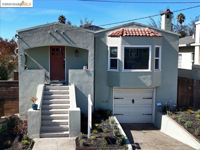 Oakland, CA 94608,4211 Market