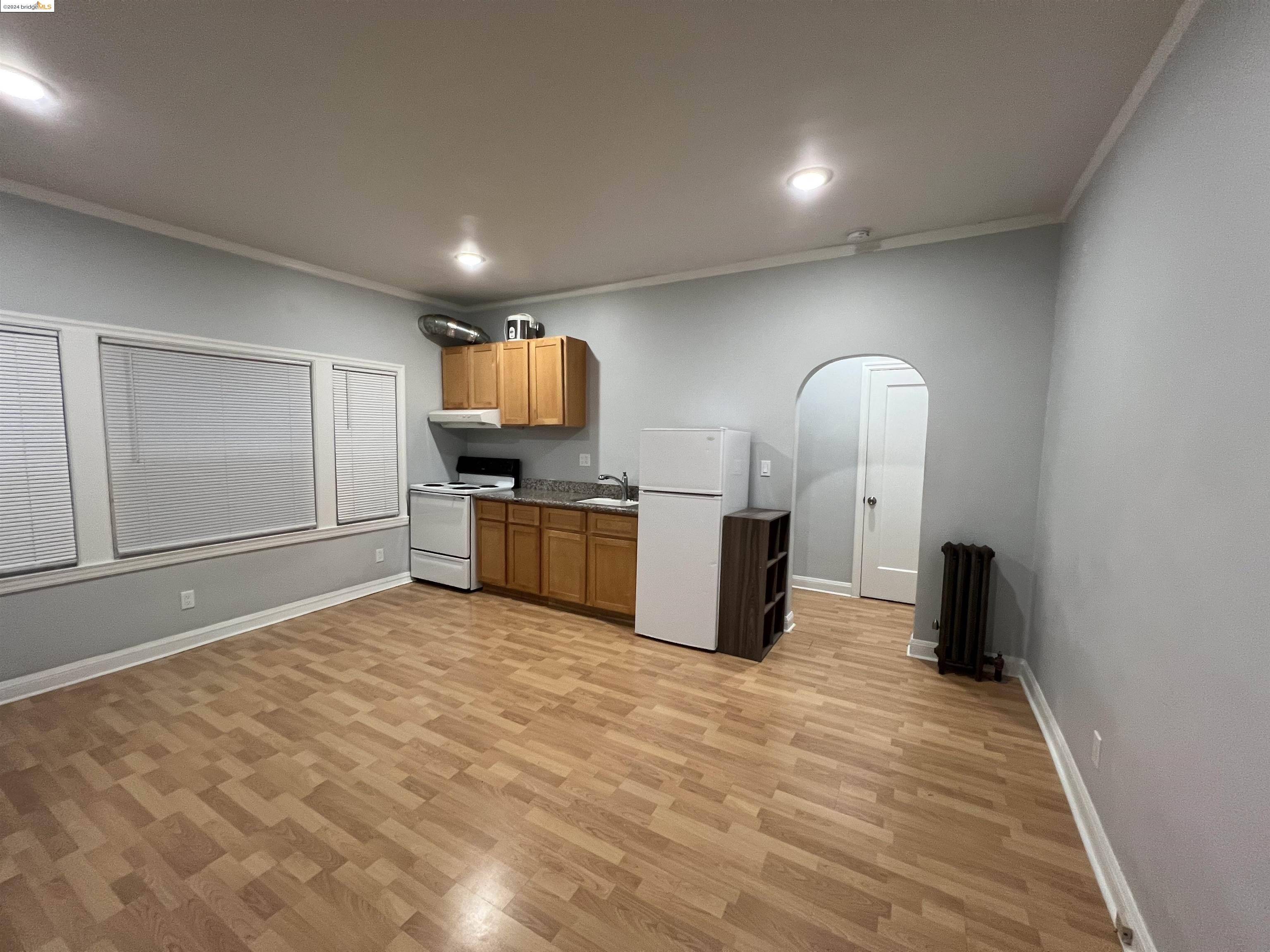 Berkeley, CA 94709,1846 SPRUCE ST ##4