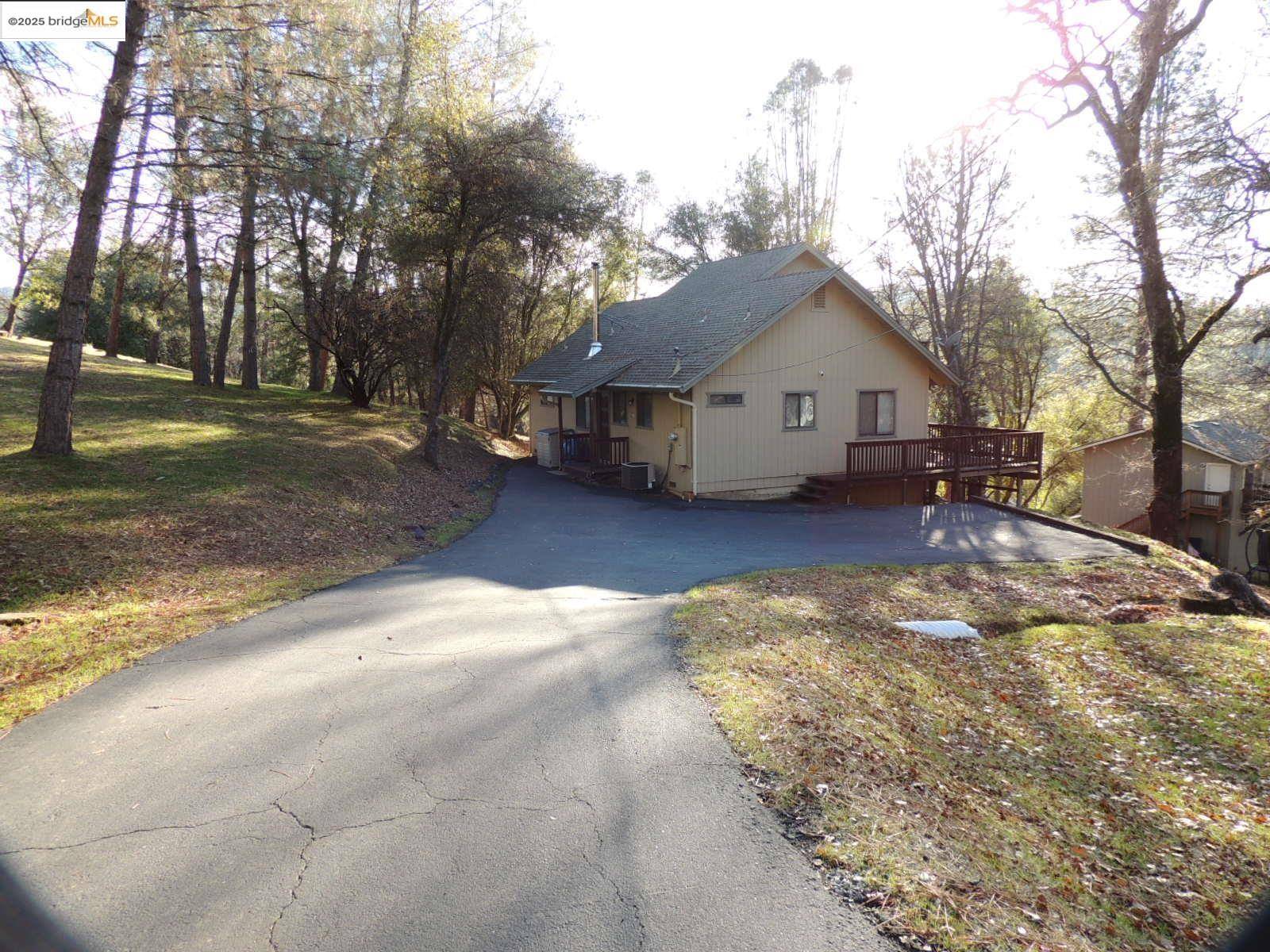 Groveland, CA 95321,12623 Cresthaven Dr.