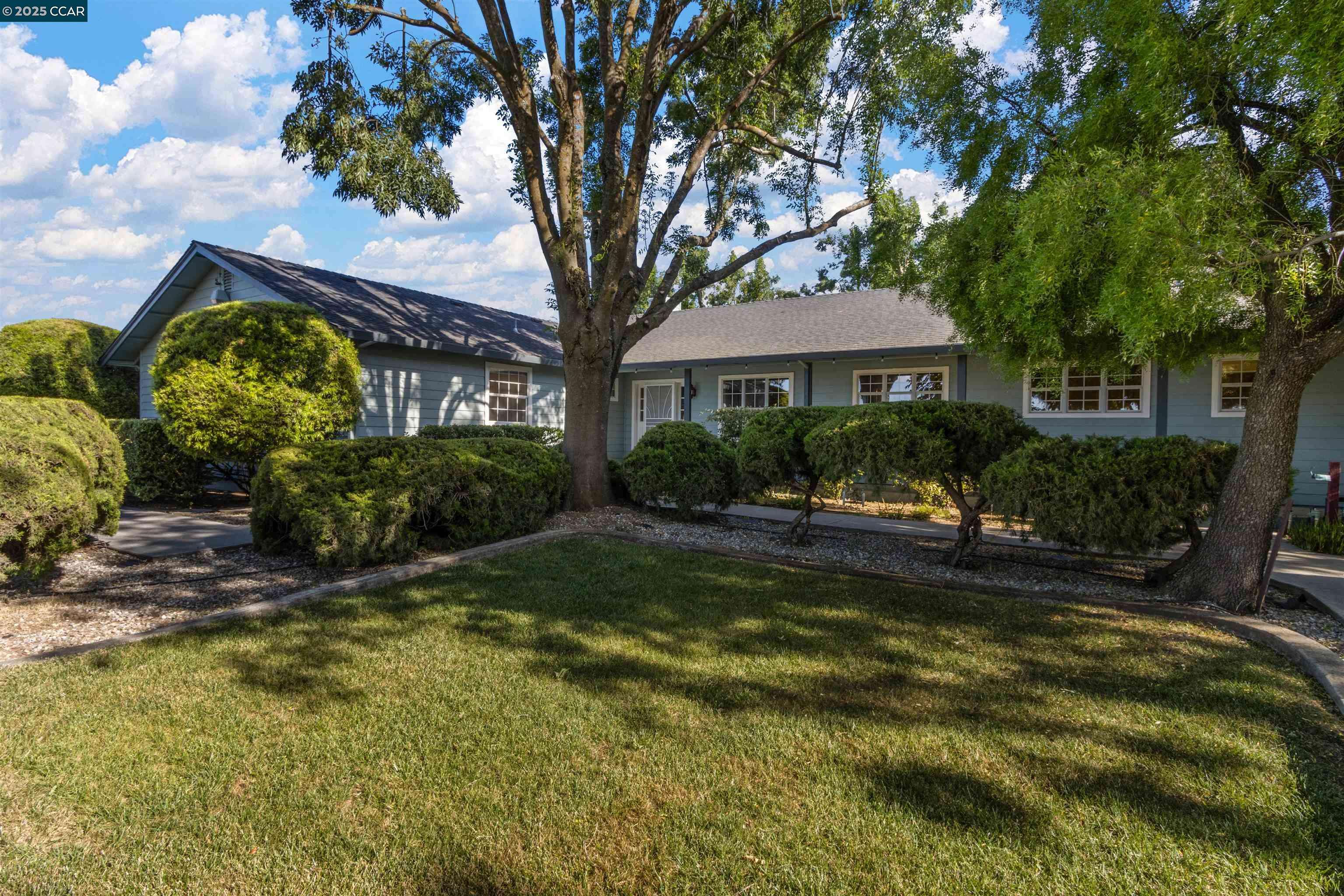 Vacaville, CA 95687,5435 Box R Ranch Rd