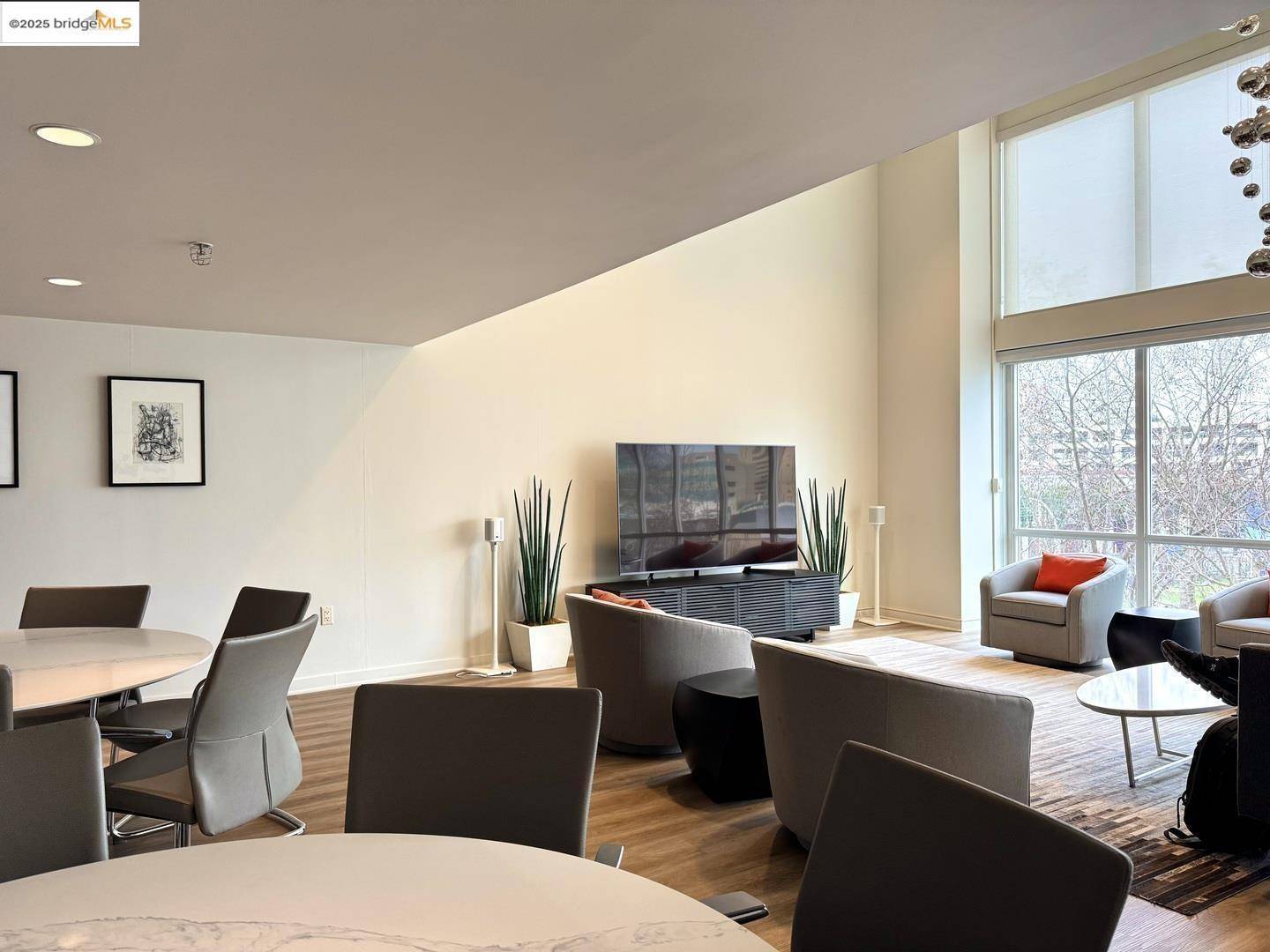 Oakland, CA 94607,222 Broadway #APT 1412