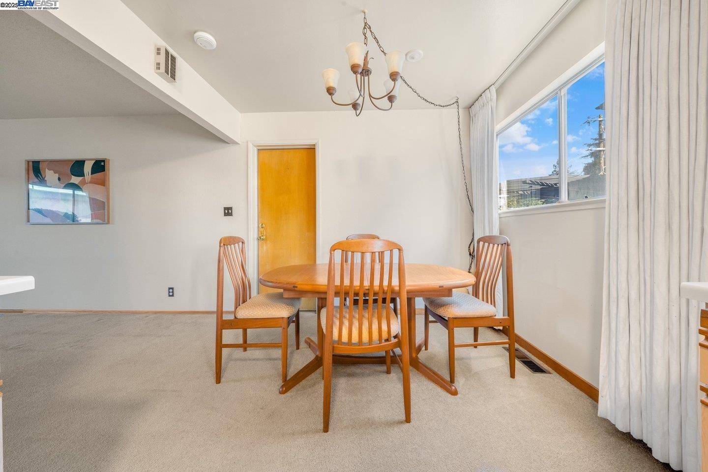 Oakland, CA 94601,4546 San Carlos Ave