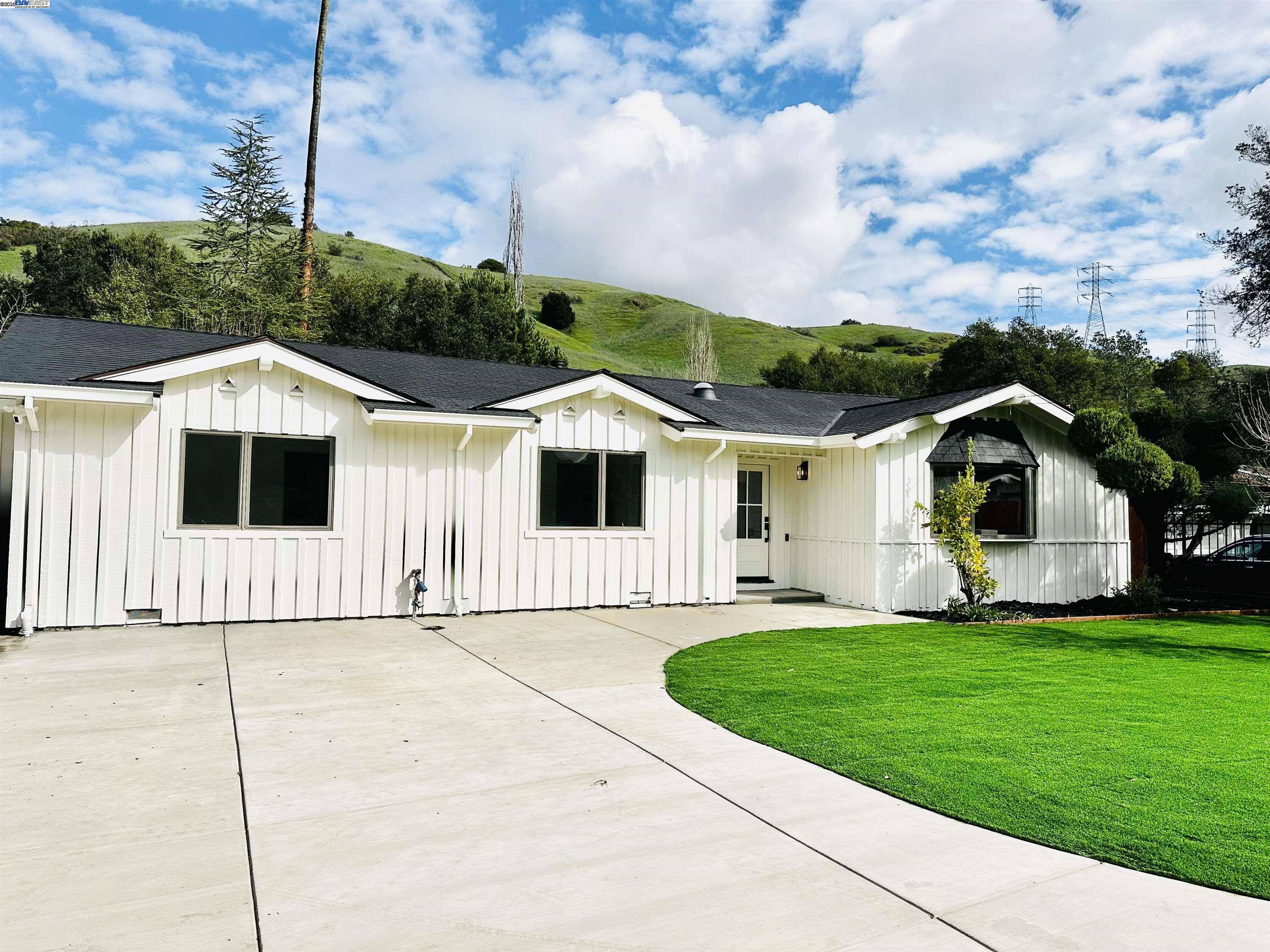 Moraga, CA 94556,259 Rheem Blvd