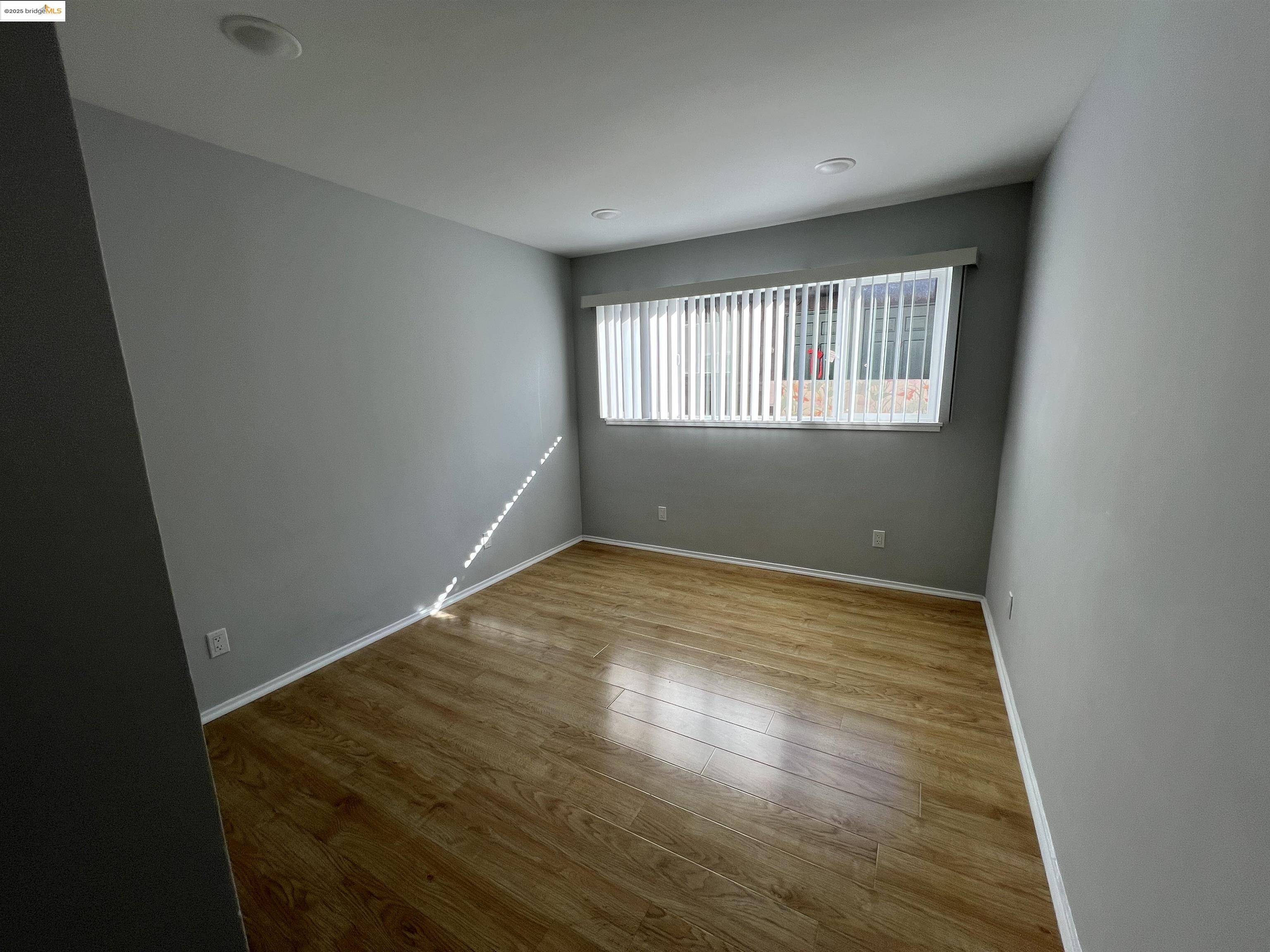 Berkeley, CA 94704,2636 WARRING ST ##204