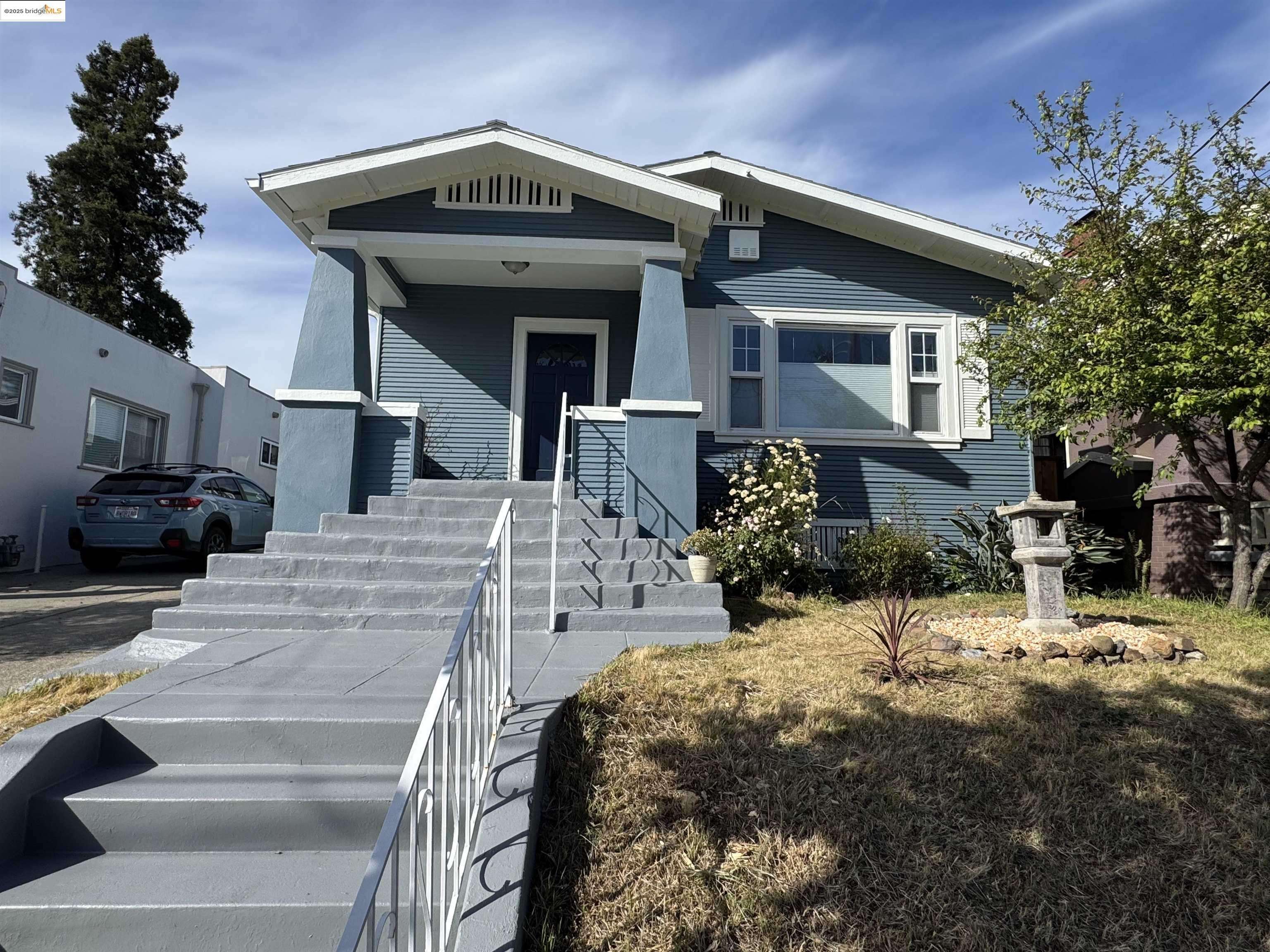 Oakland, CA 94602,2848 Delaware Street