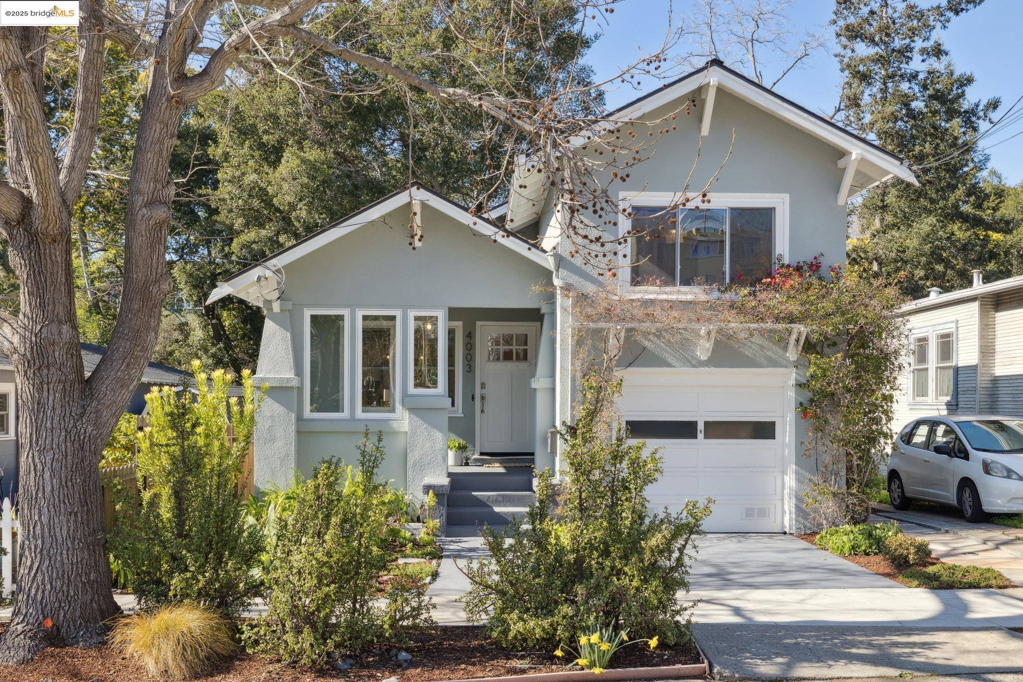 Oakland, CA 94602,4003 Whittle Ave