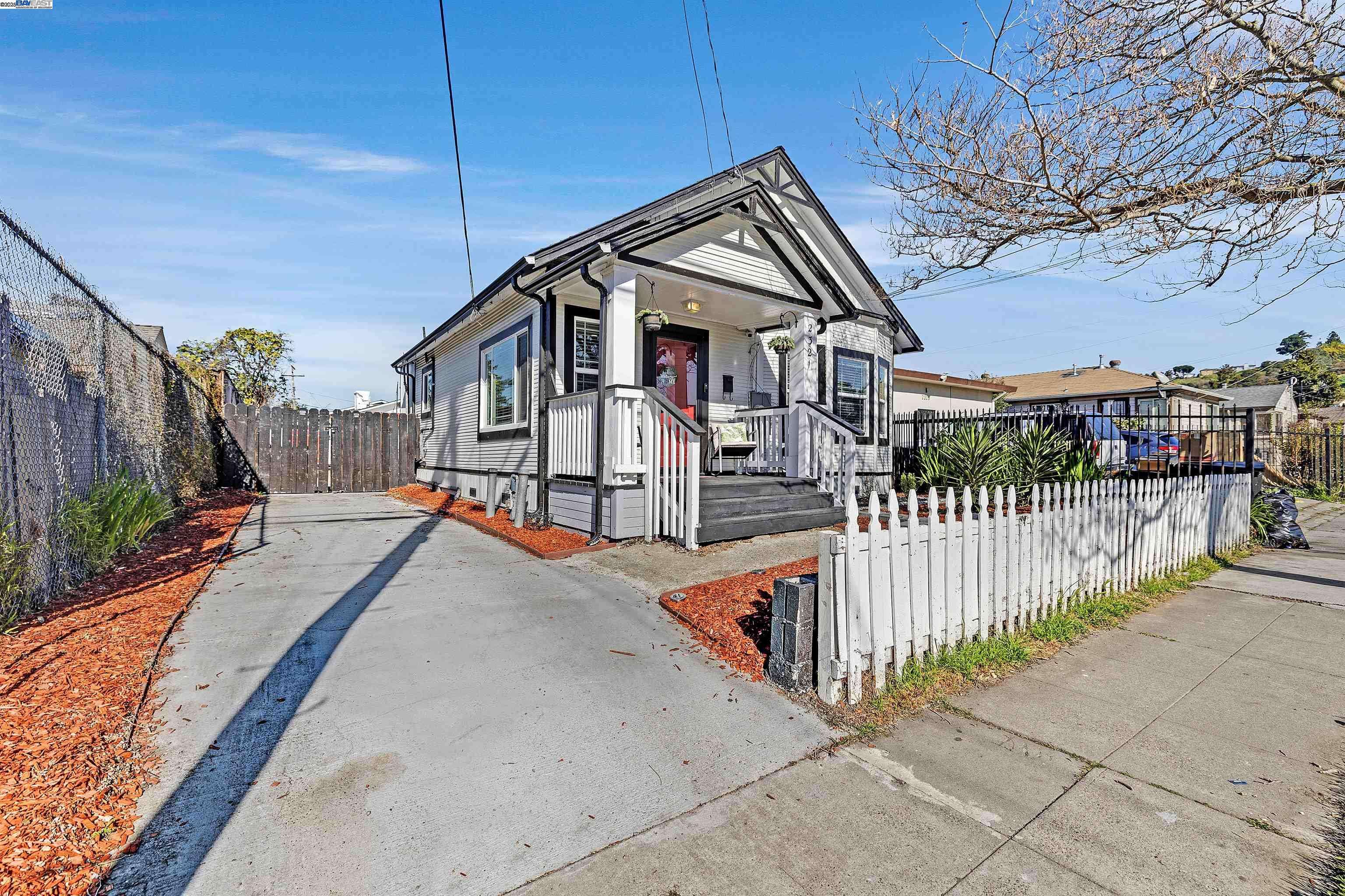 Oakland, CA 94605,2321 88Th Ave