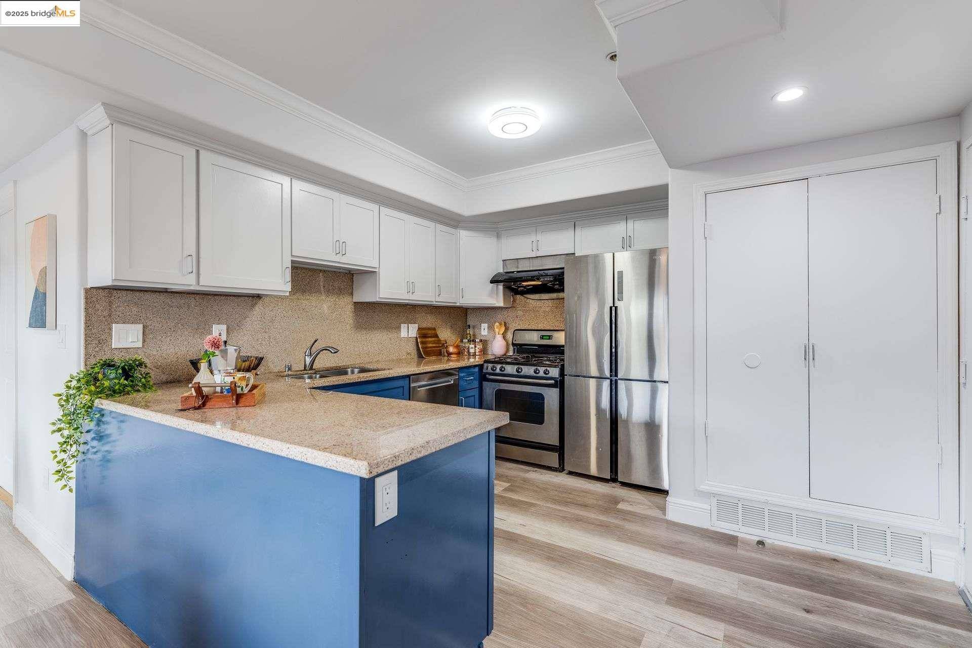Oakland, CA 94606,1515 14Th Ave #303