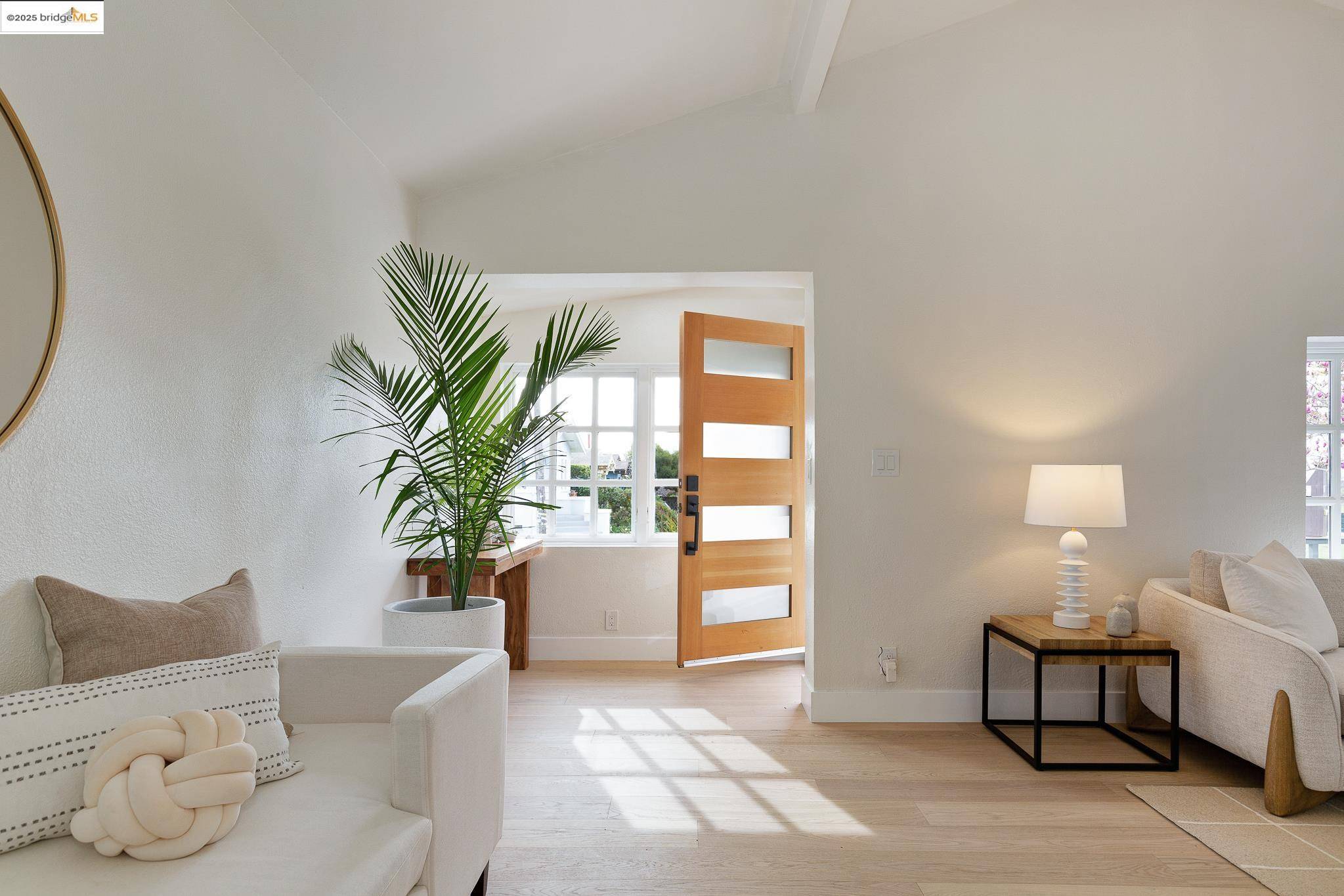 Berkeley, CA 94702,1327 Ward St
