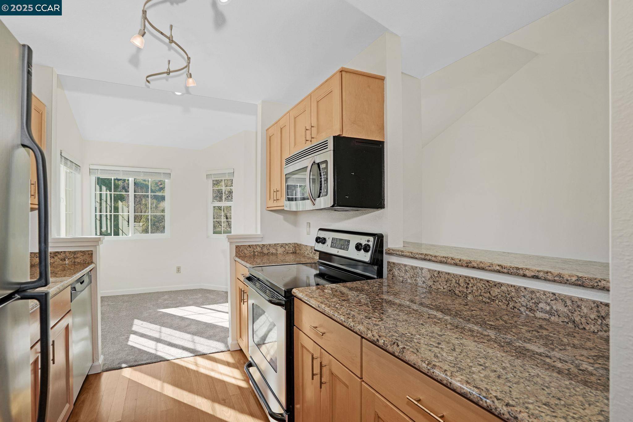 Pleasanton, CA 94588,7540 Canyon Meadow Cir #D