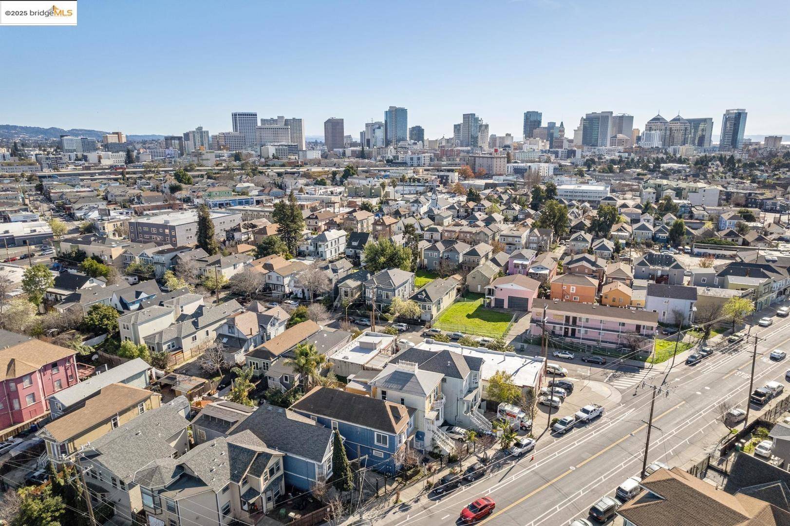 Oakland, CA 94607,2524 Market ST