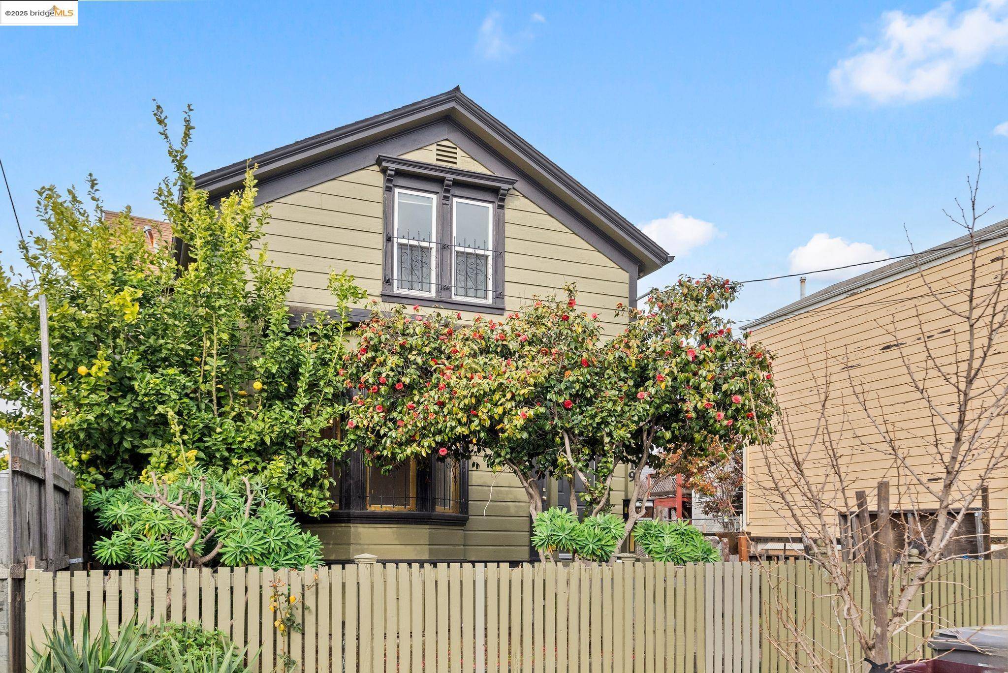 Oakland, CA 94607,719 Chester St