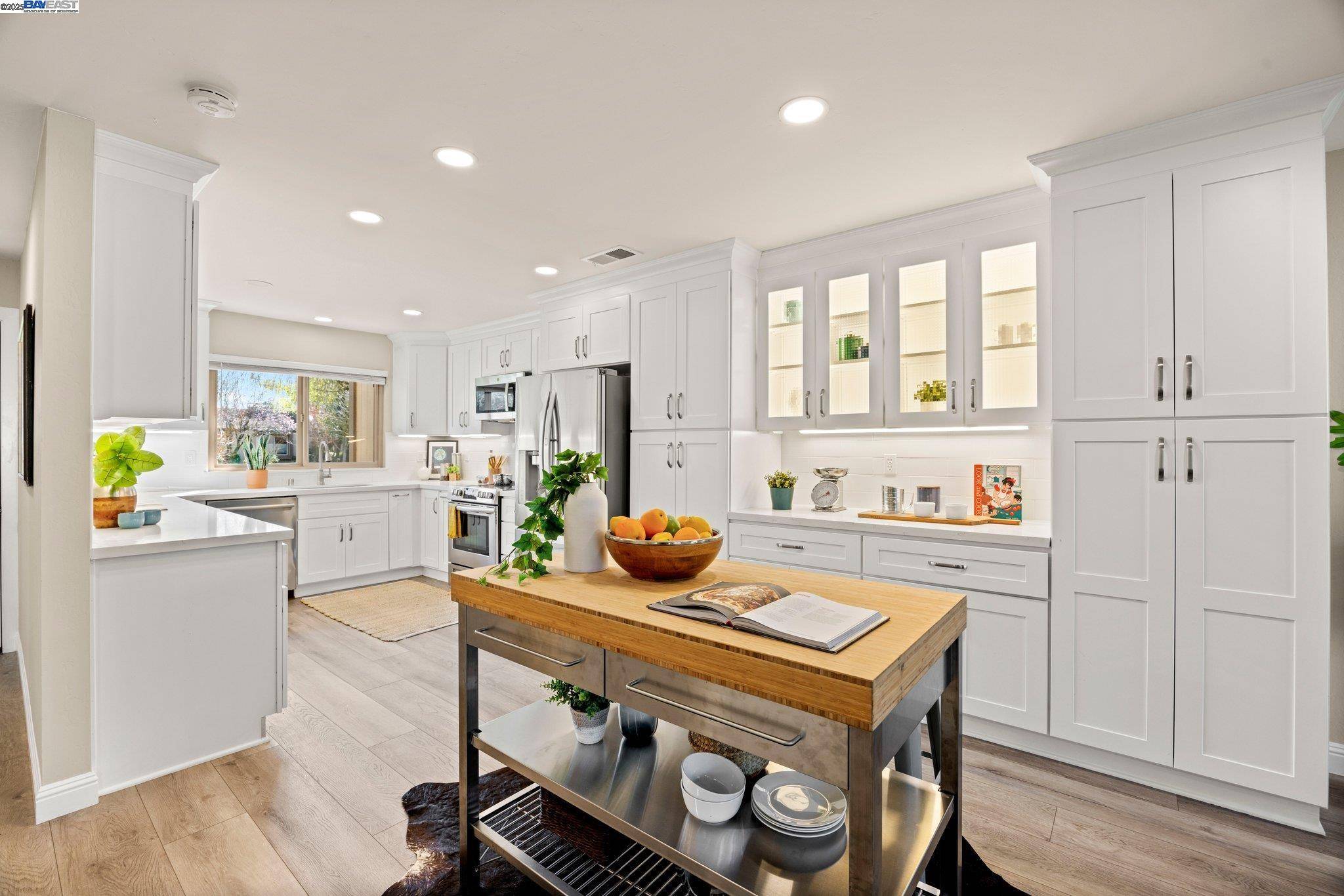 Alameda, CA 94502,1114 Bismarck Ln
