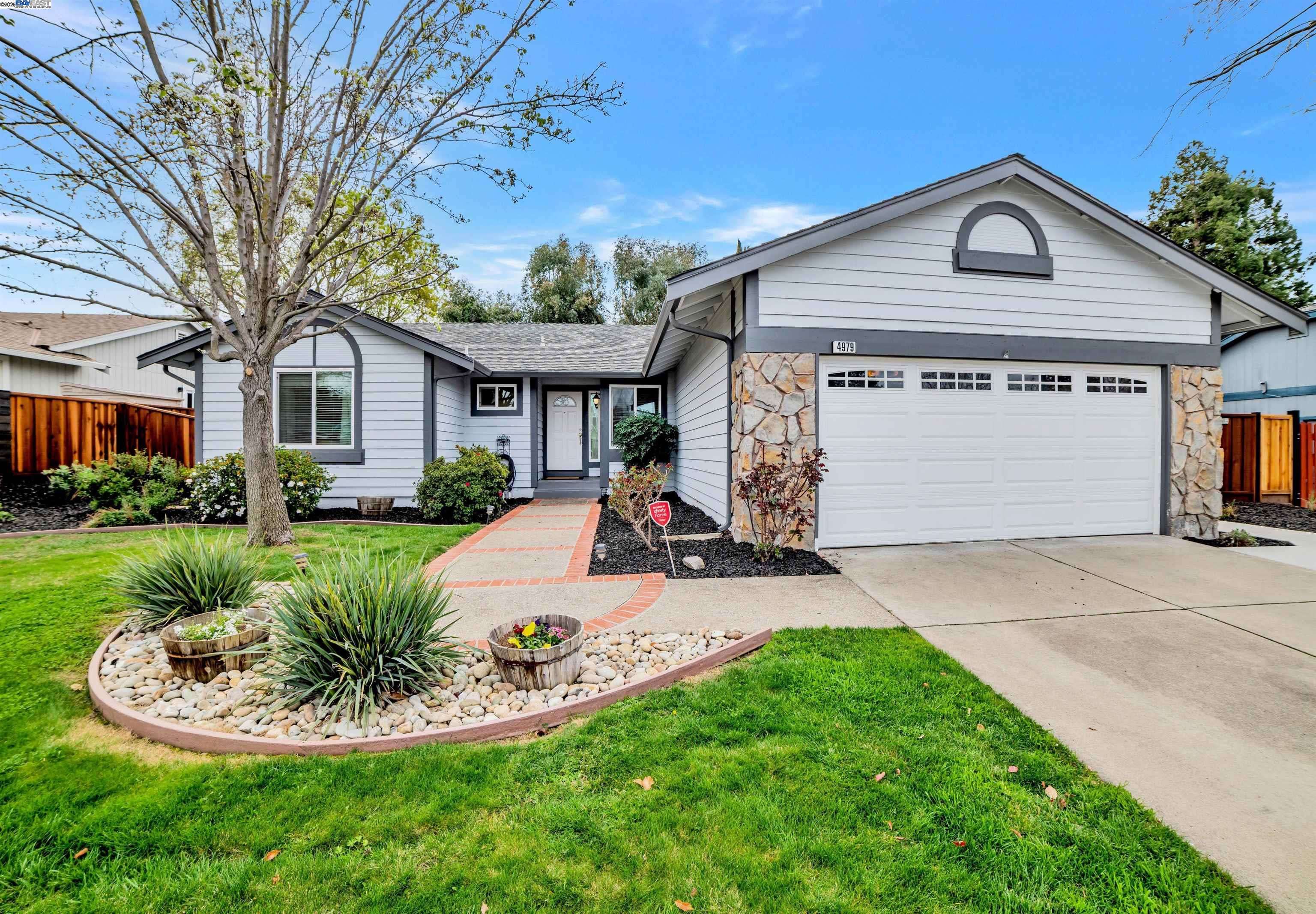 Livermore, CA 94550,4979 Charlotte Way