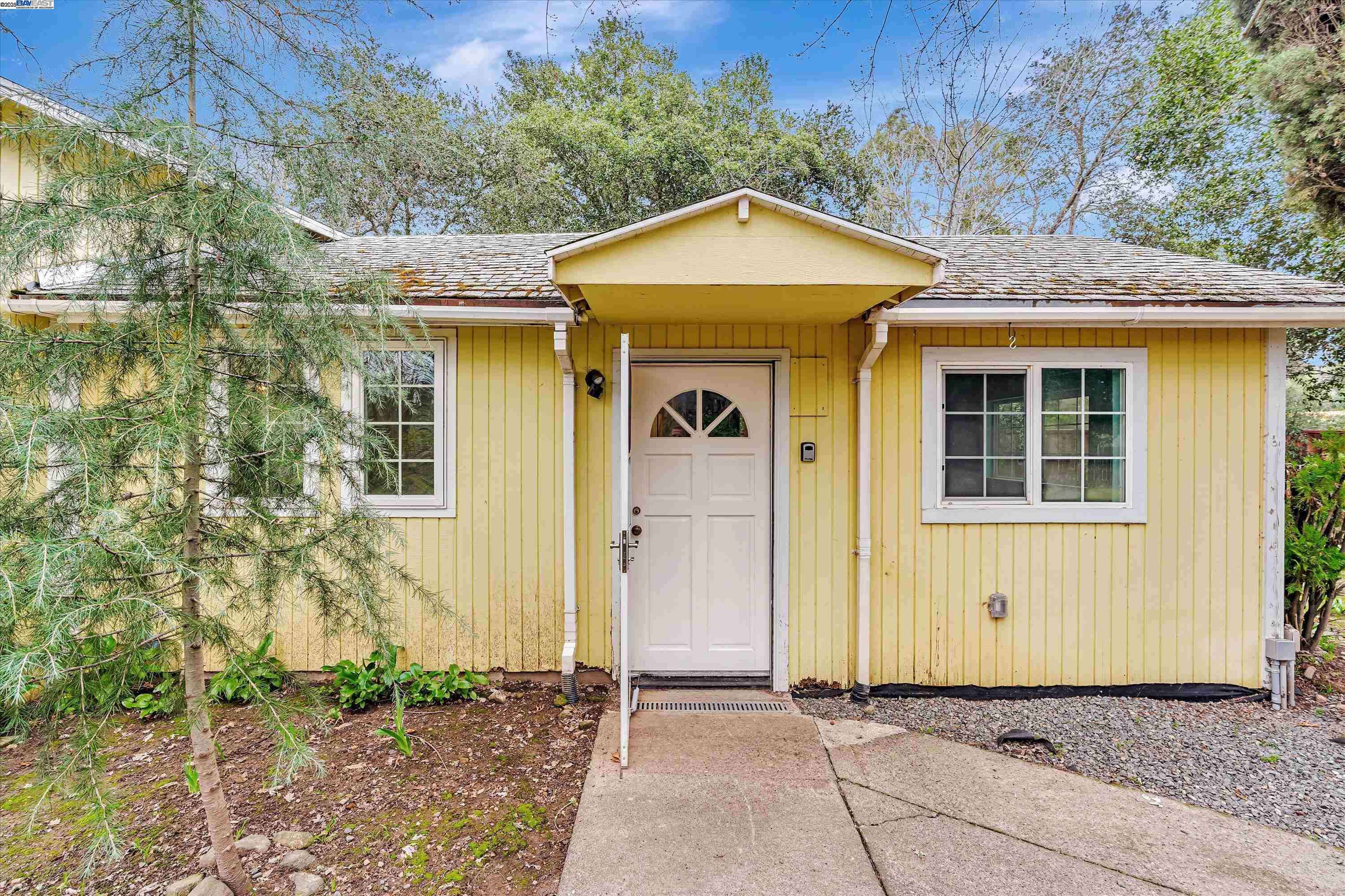 Glen Ellen, CA 95442,13020 Arnold Dr