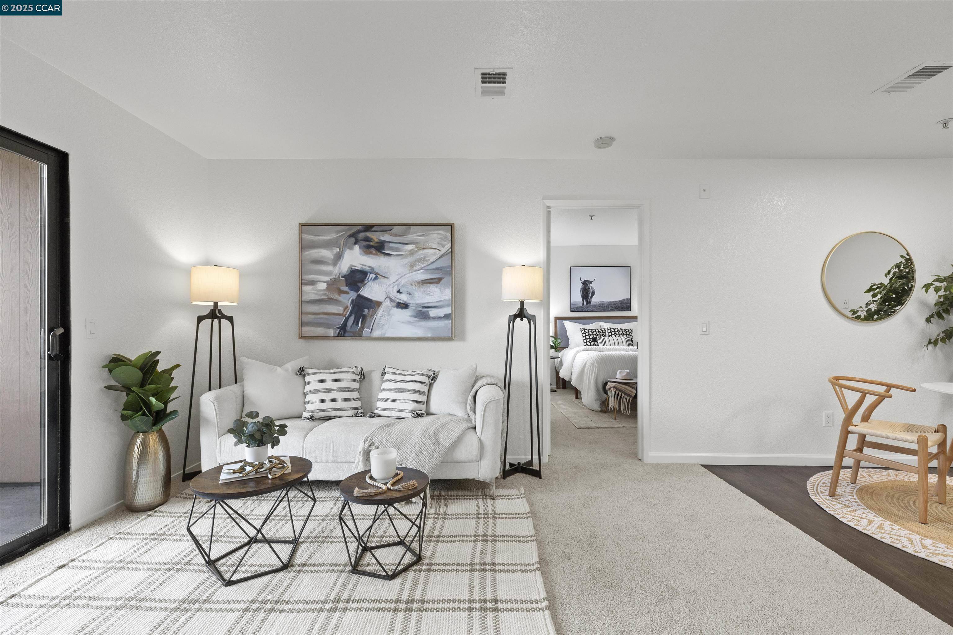 Rohnert Park, CA 94928,8201 Camino Colegio #11