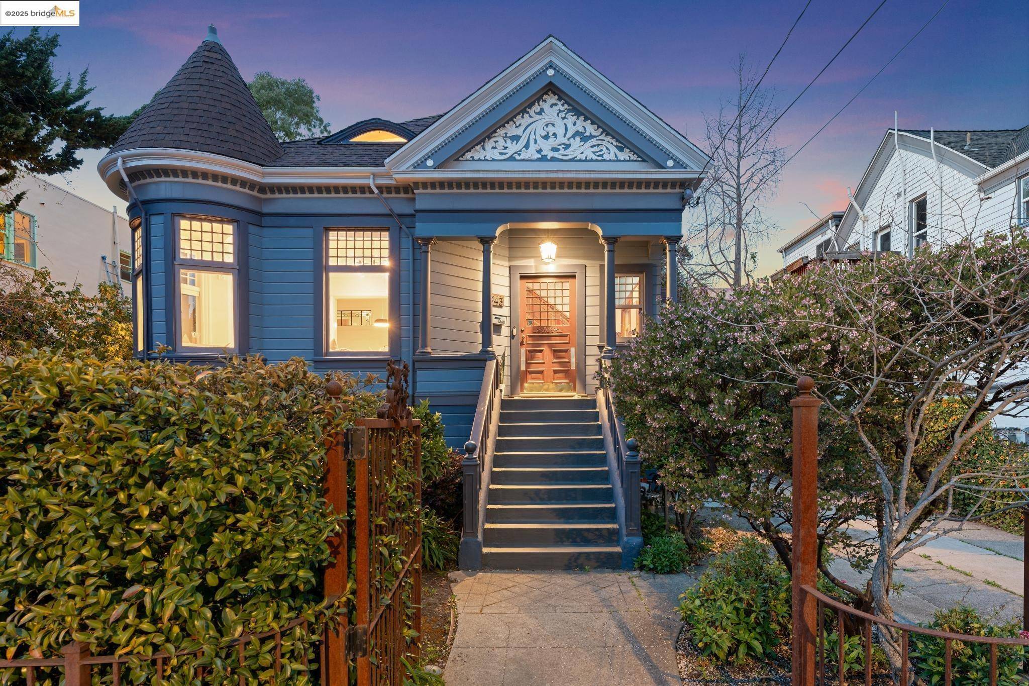 Berkeley, CA 94704,1943 Haste St