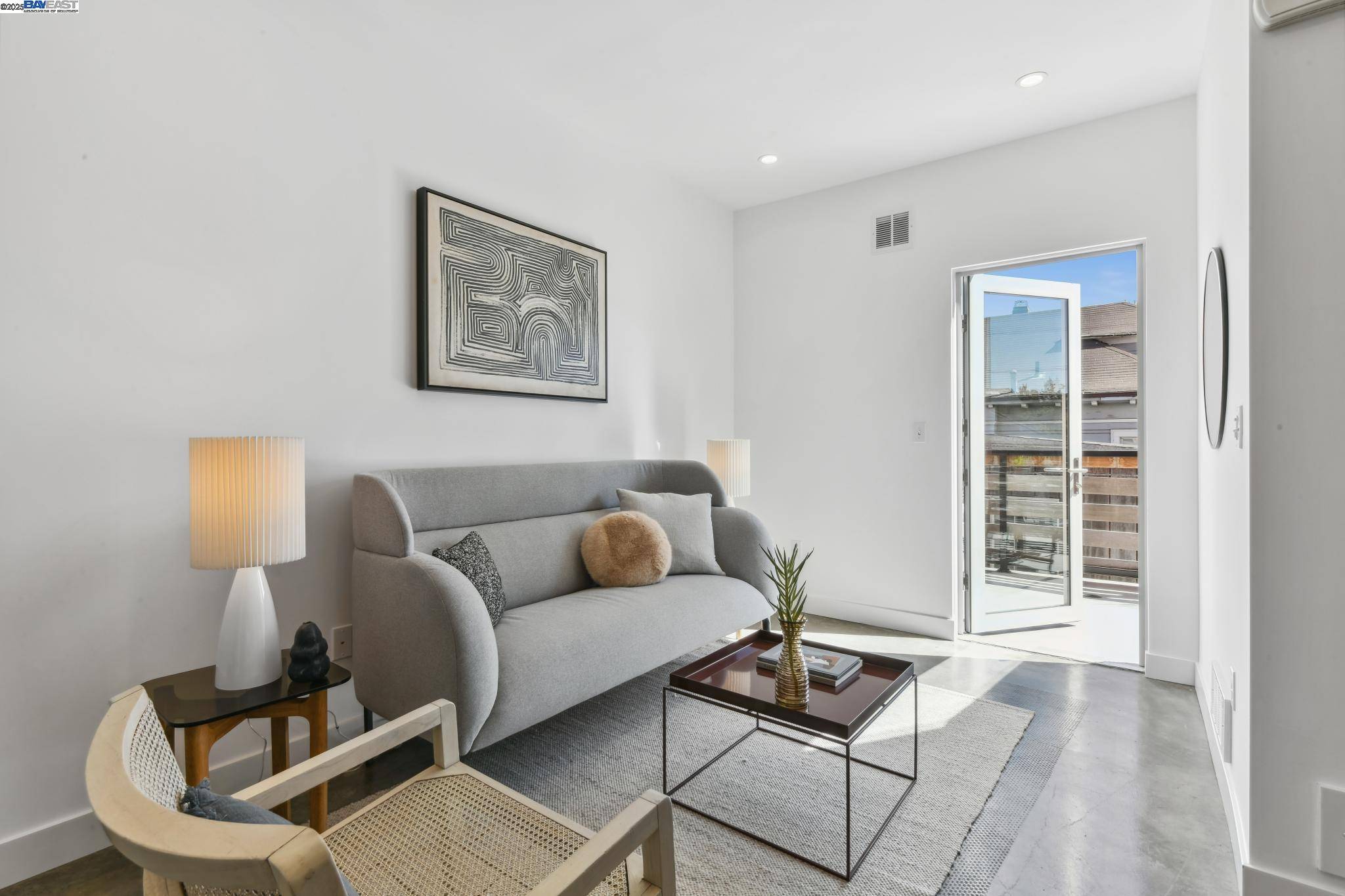 Oakland, CA 94601,414 29Th Ave #5