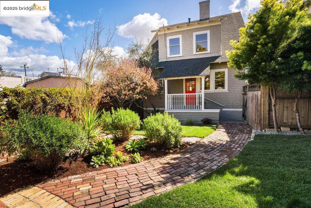 Oakland, CA 94606,353 Lester Ave