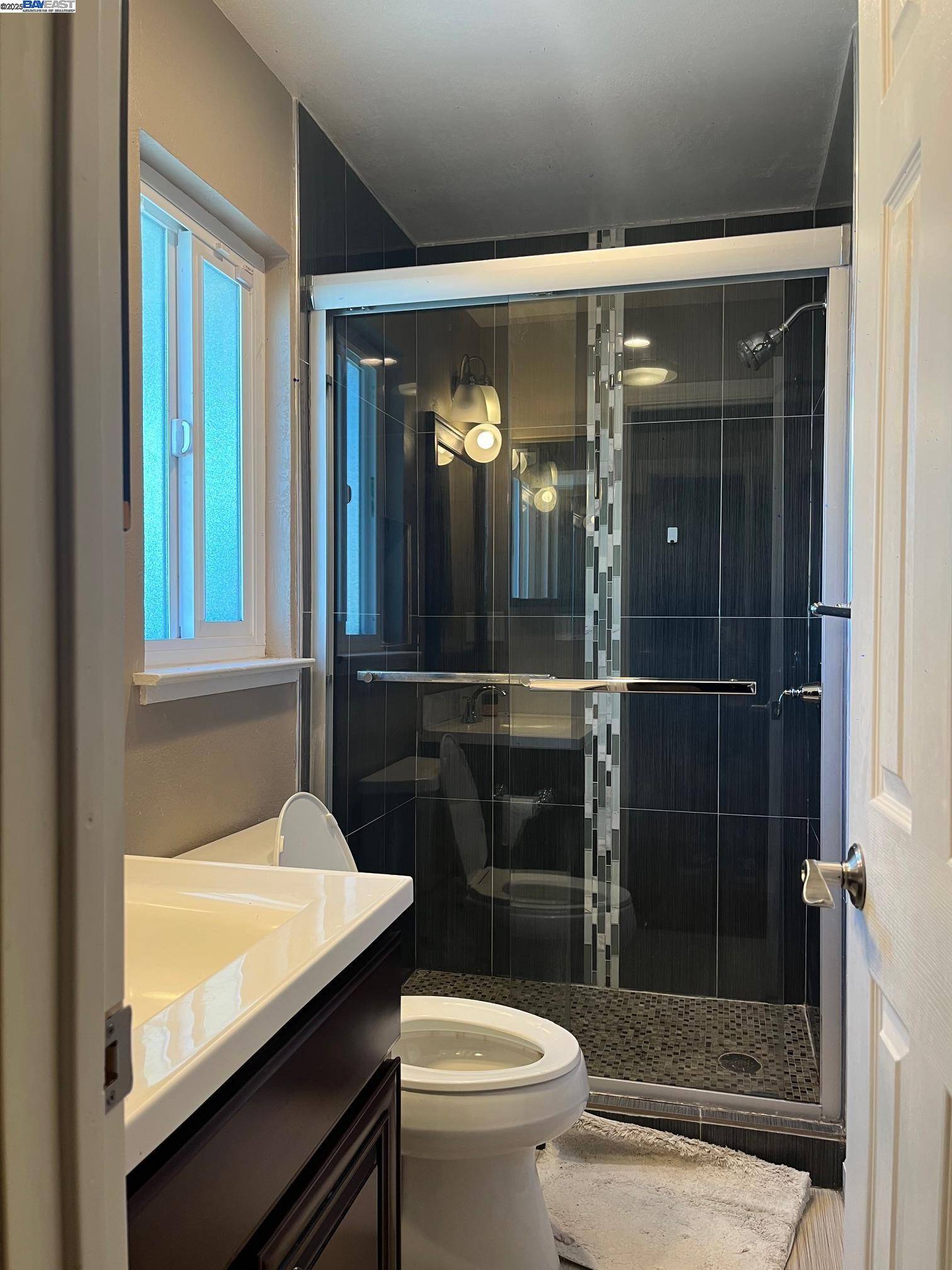 Fremont, CA 94536,38270 Farwell Dr