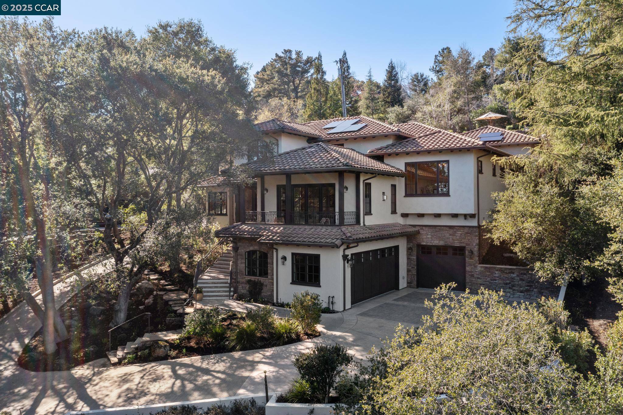 Lafayette, CA 94549,1121 RAHARA DR.
