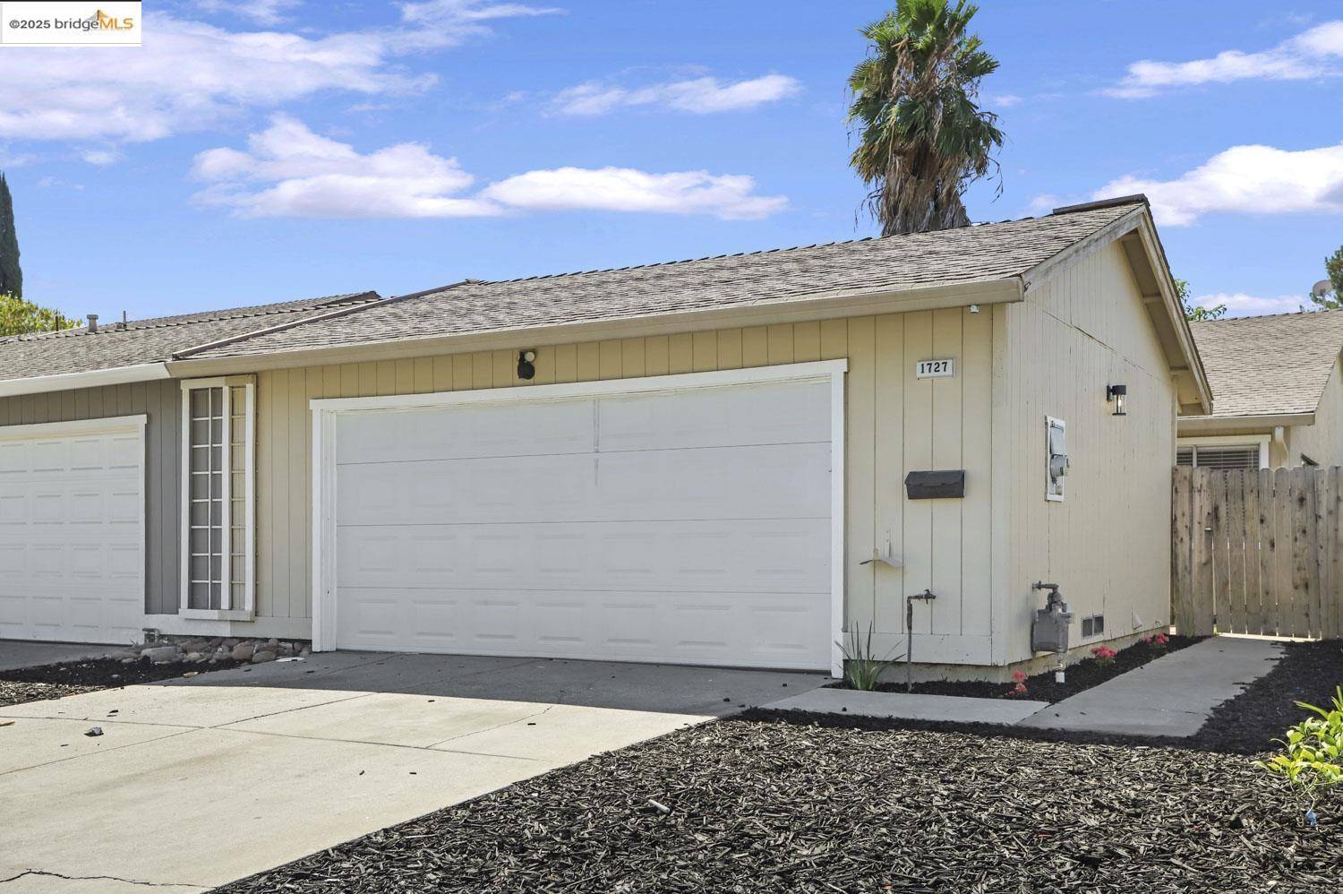 Antioch, CA 94509,1727 Linden Way