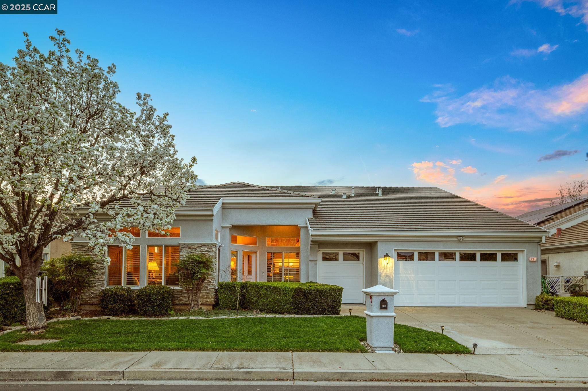 Brentwood, CA 94513,203 Honeygold Lane