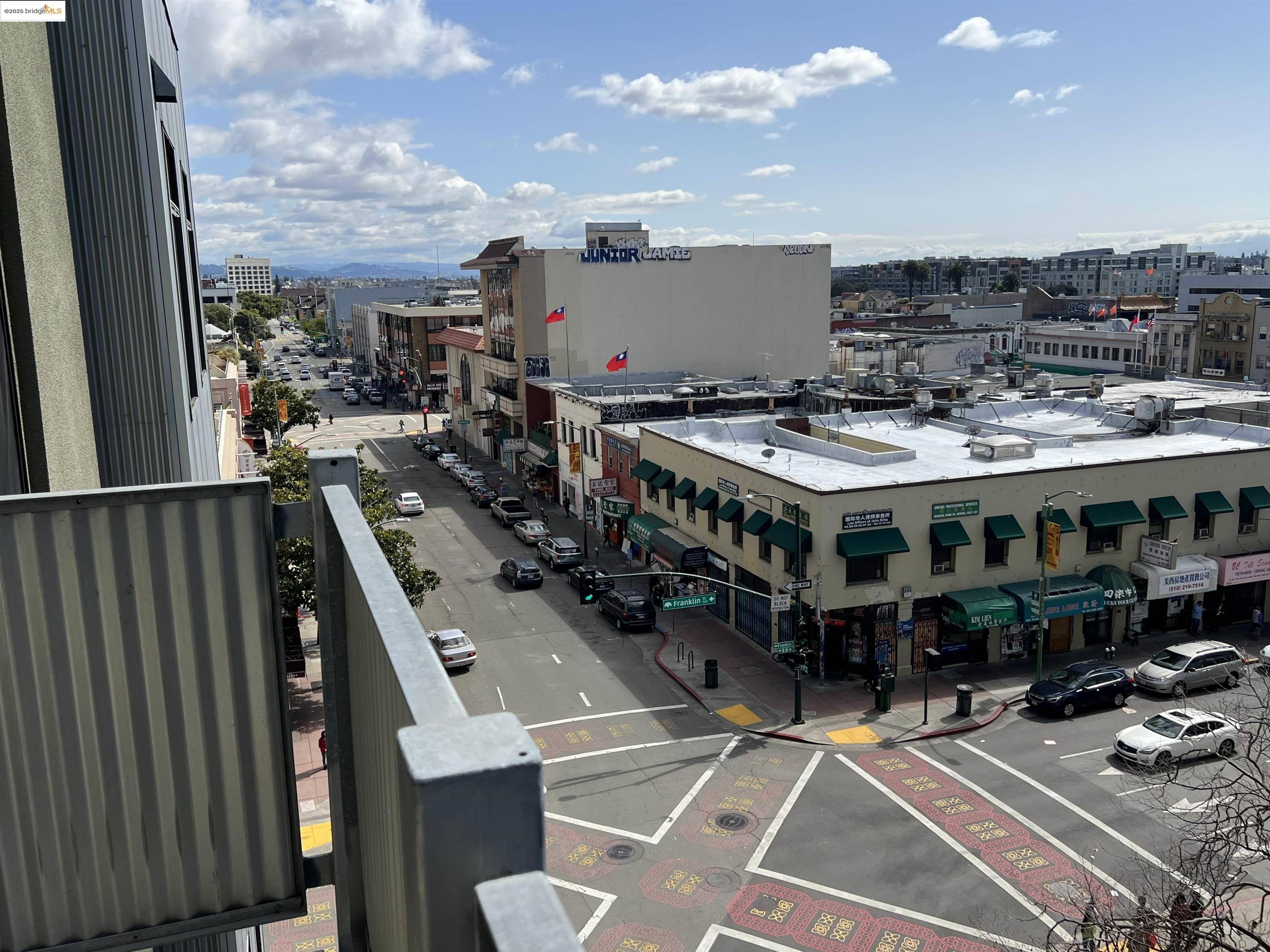 Oakland, CA 94607,989 Franklin St #621