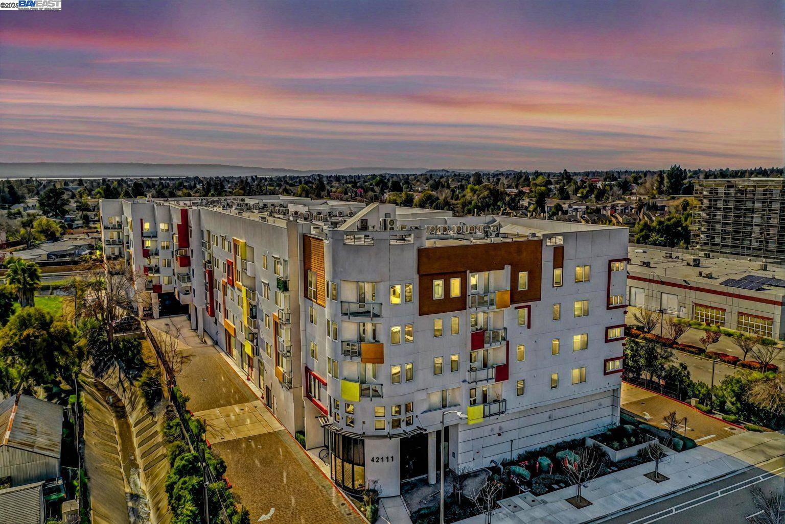 Fremont, CA 94539,42111 Osgood Rd #210