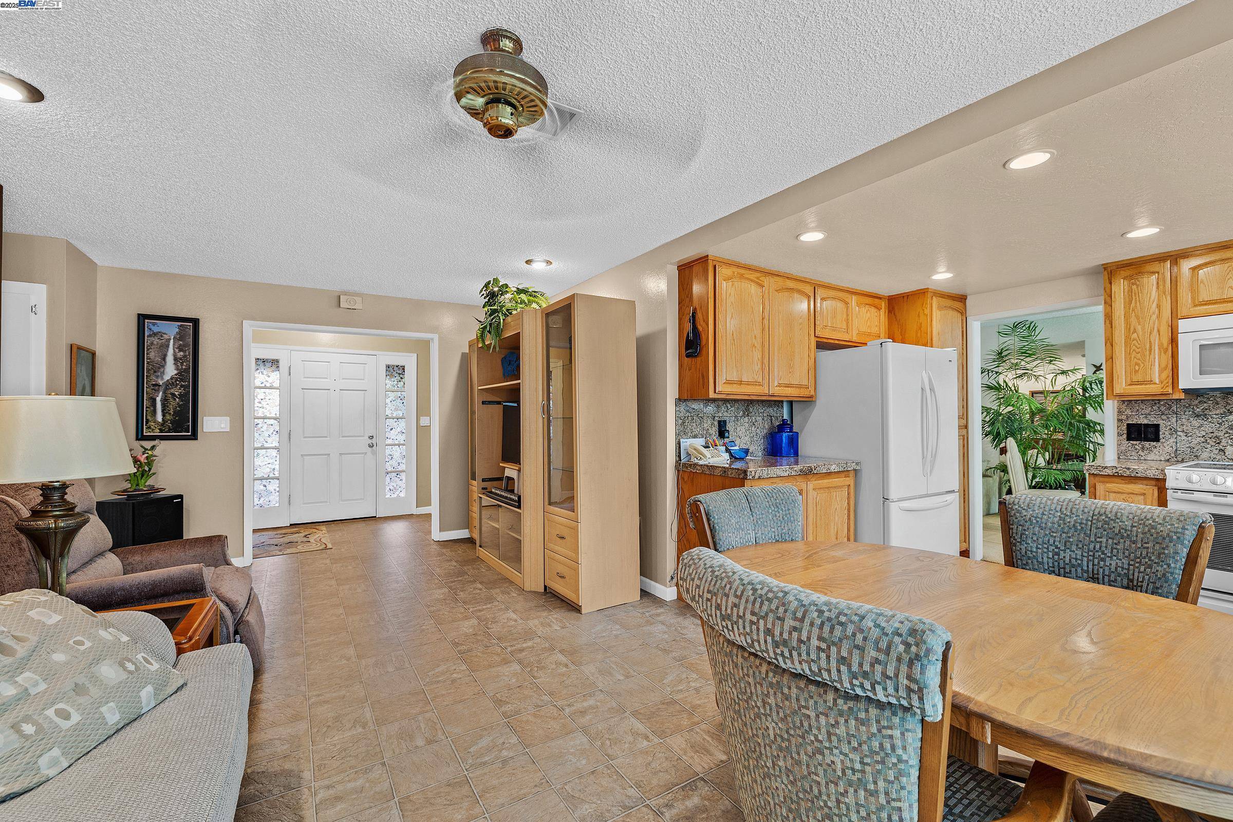 Livermore, CA 94550,576 Emerald St