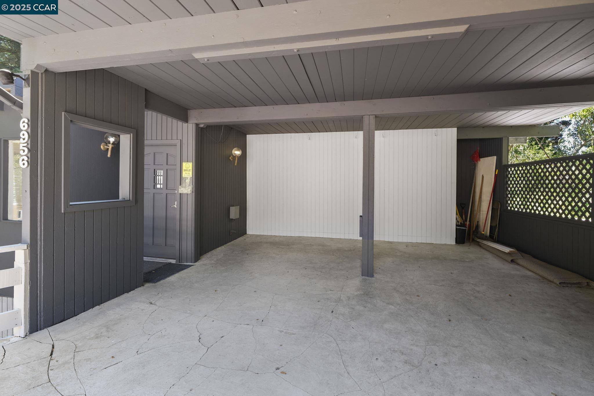 Oakland, CA 94611,6956 Sayre Dr