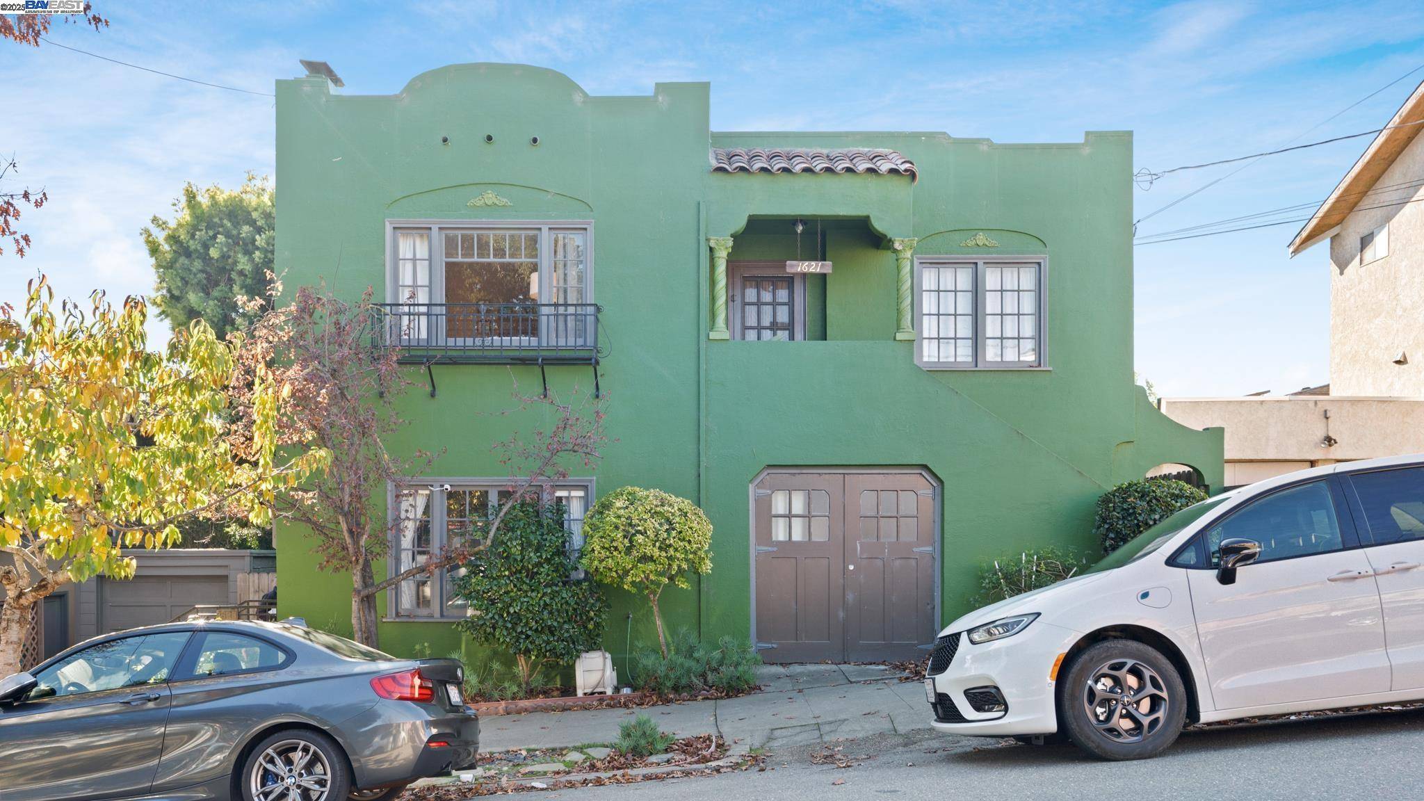 Oakland, CA 94602,1621 E 38Th St