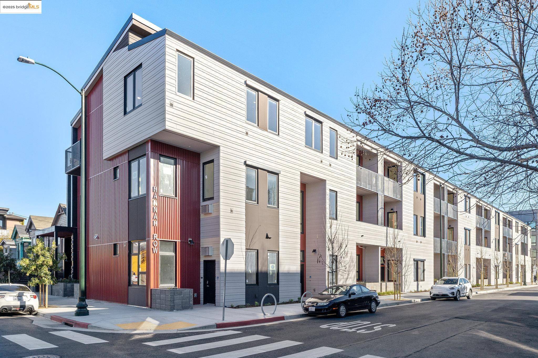 Oakland, CA 94608,1545 32nd Street #203