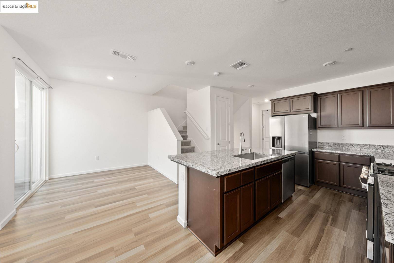 Sacramento, CA 95834,2937 Limoges WALK