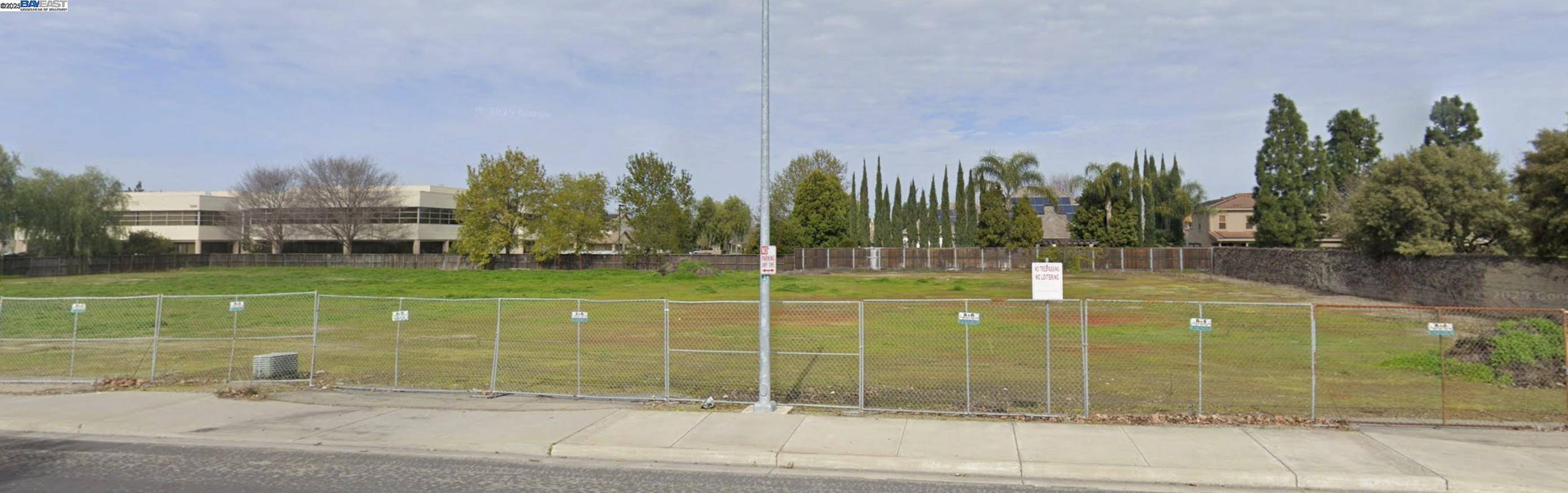 Lodi, CA 95242,1811 W Kettleman Lane