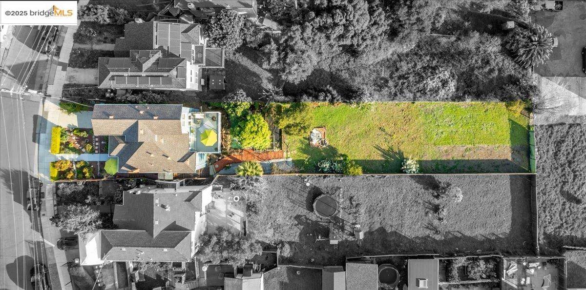 Oakland, CA 94605,6623 Outlook Ave