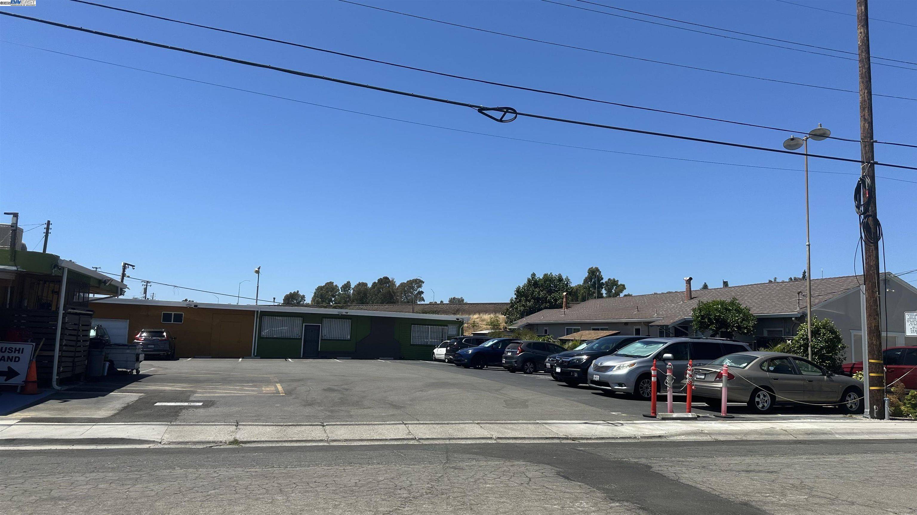Hayward, CA 94541,19740 Mission Blvd