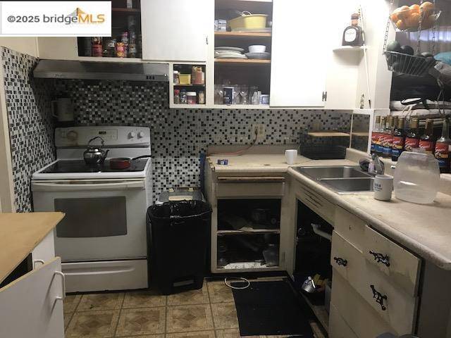 Hayward, CA 94541,22807 Alice