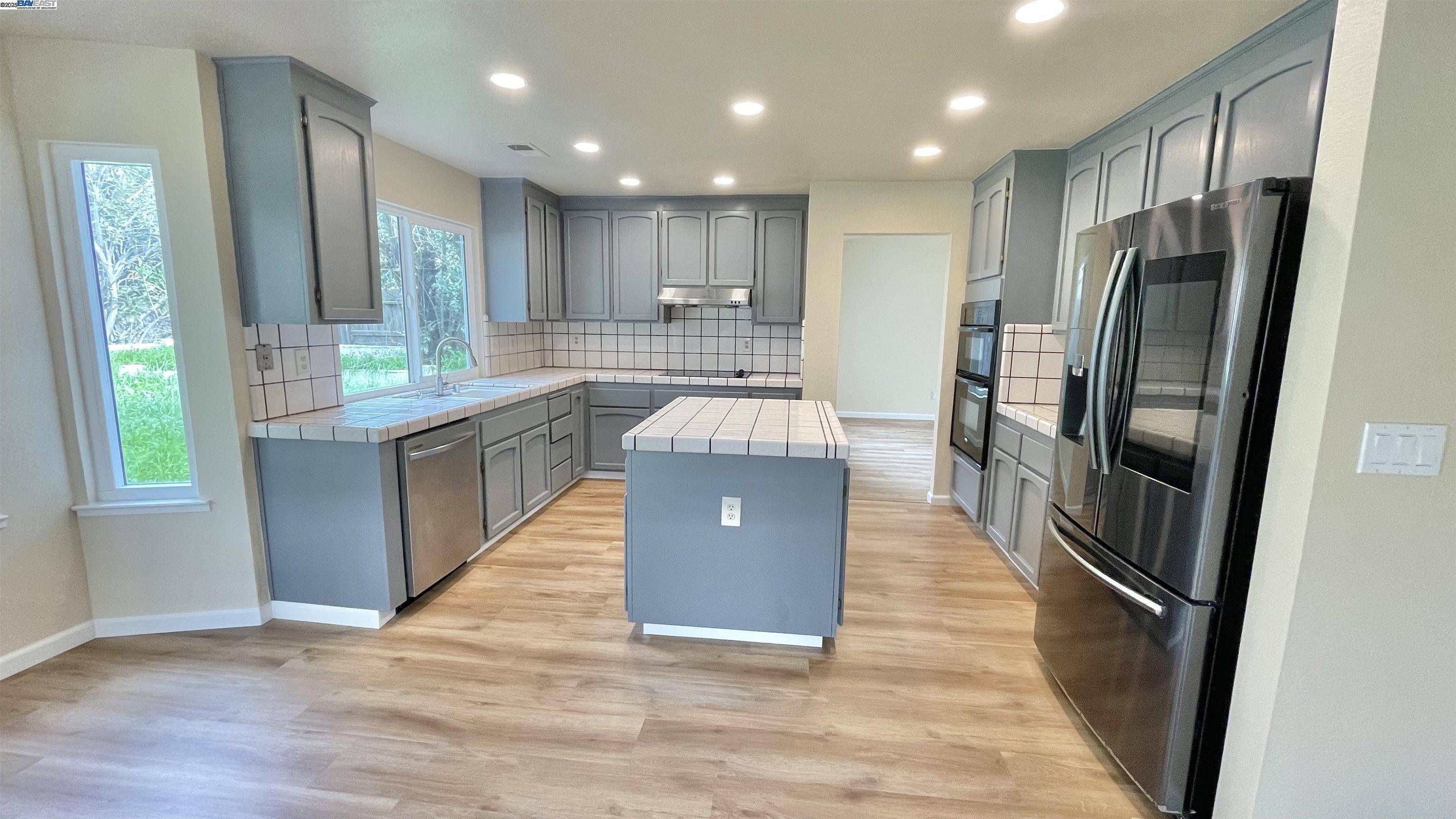 Stockton, CA 95209,3843 Gregory Way